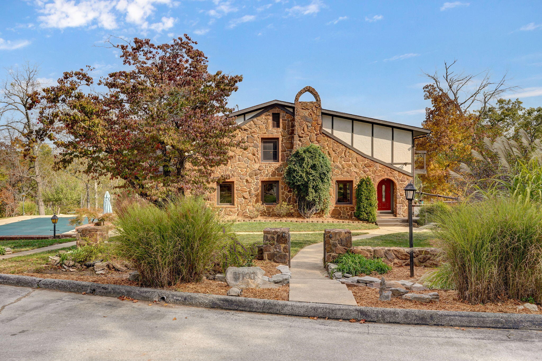 1100 E Robertson Street Ozark, MO 65721