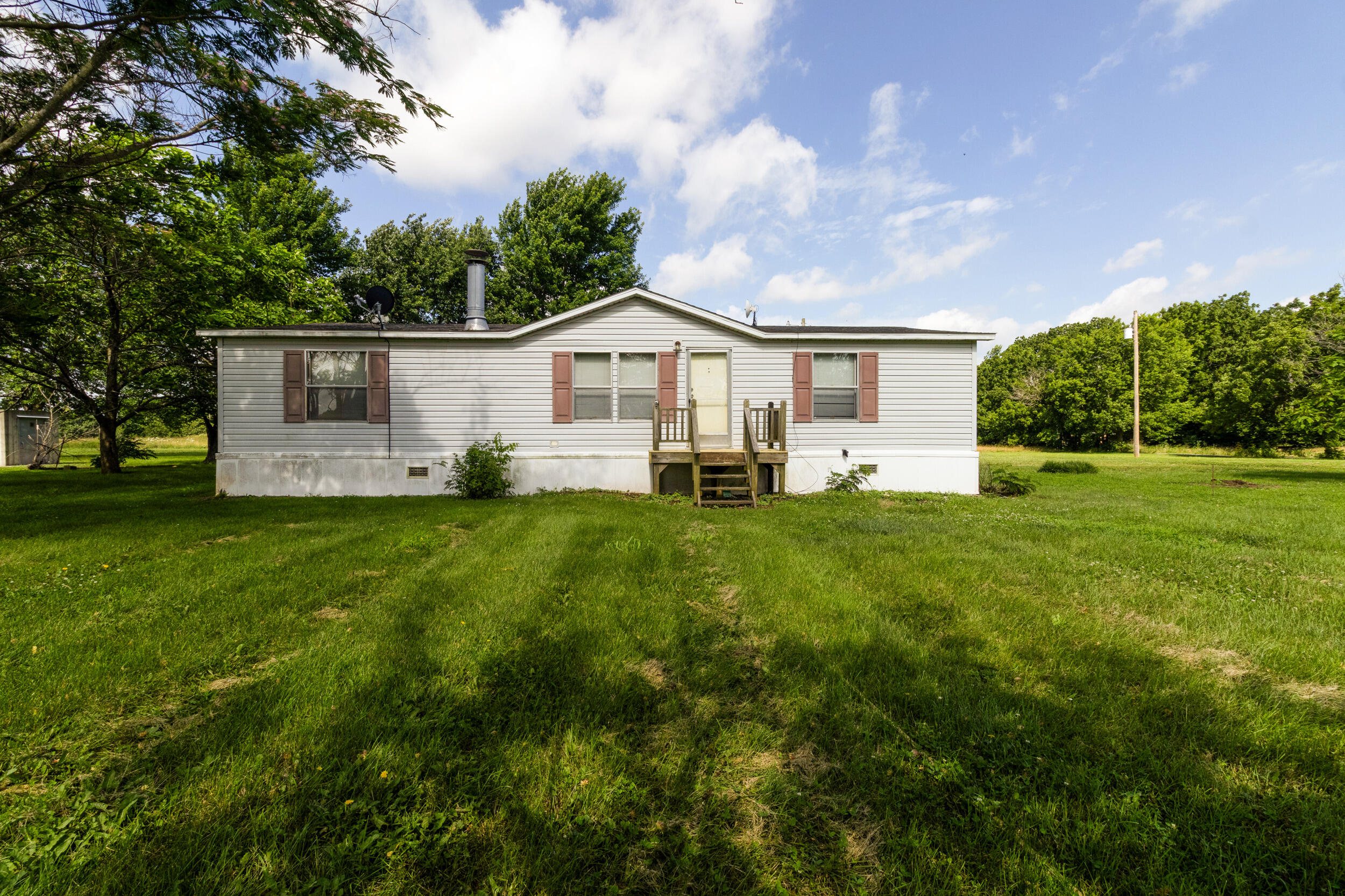 10451 County Road 94 Carthage, MO 64836