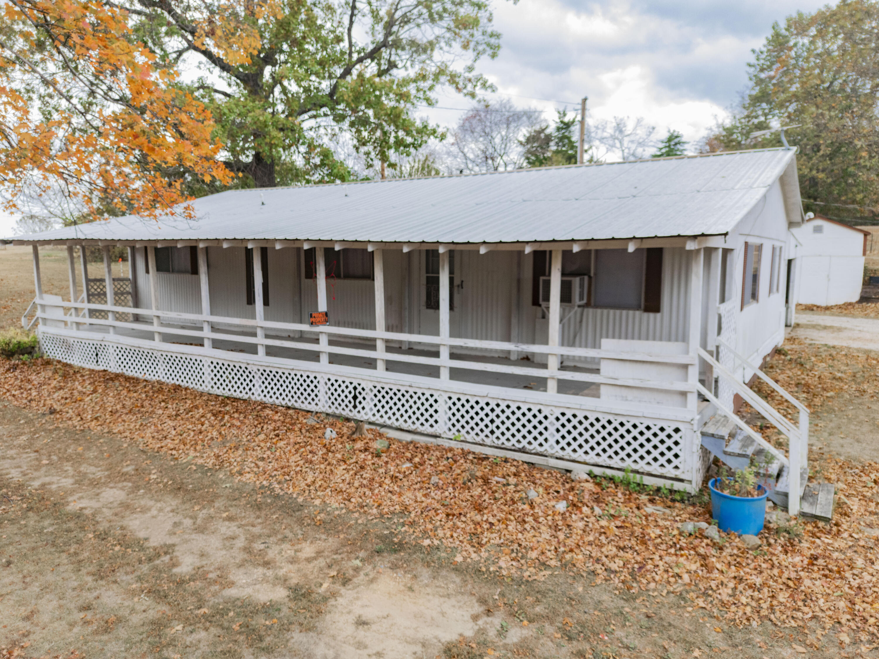 1058 E 480th Road Bolivar, MO 65613