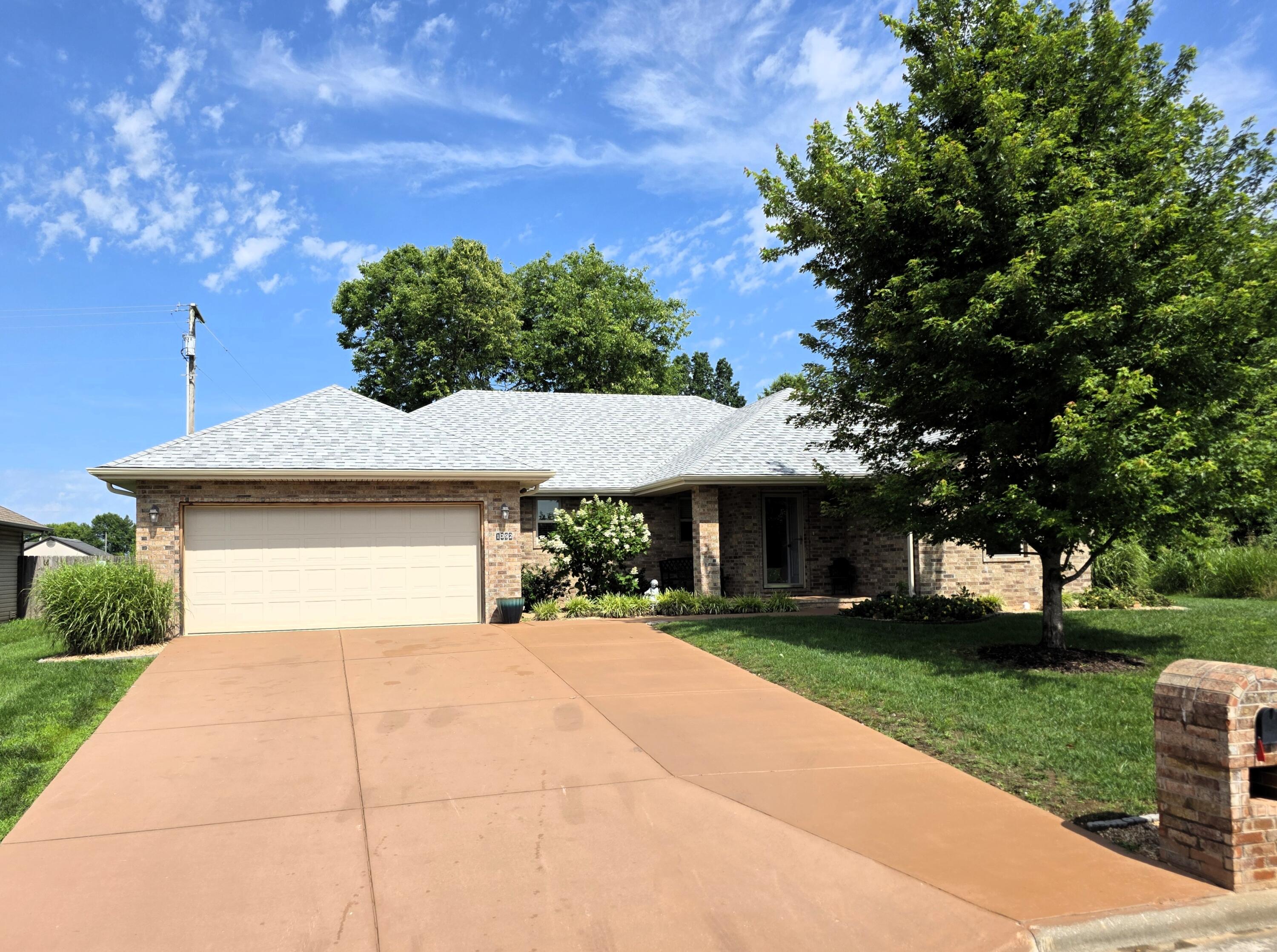 1392 S Acorn Avenue Republic, MO 65738
