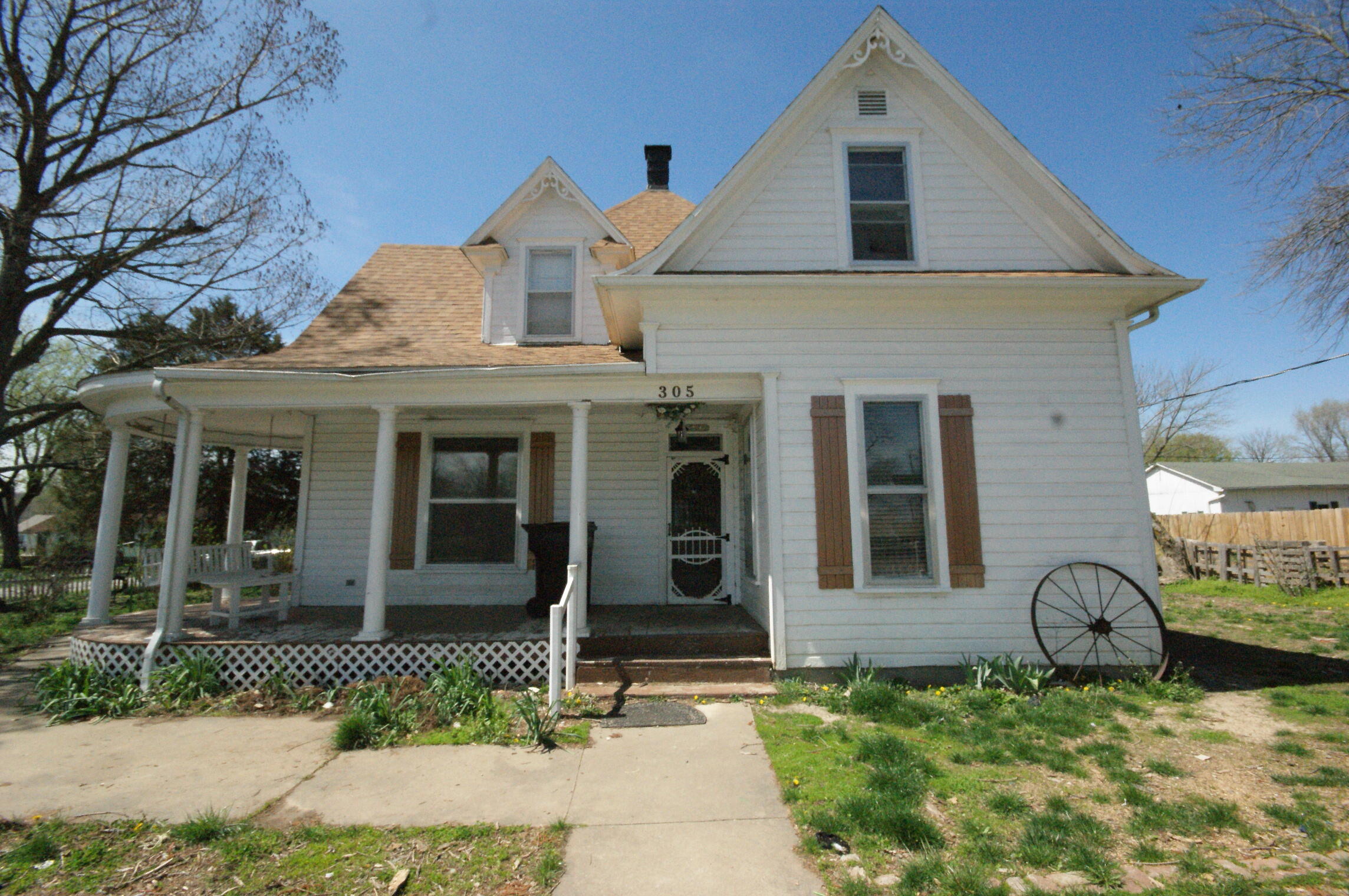 305 S Garfield Street Humansville, MO 65674