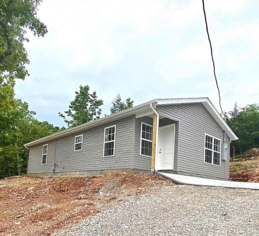 180 Blue Springs Lane Branson West, MO 65737