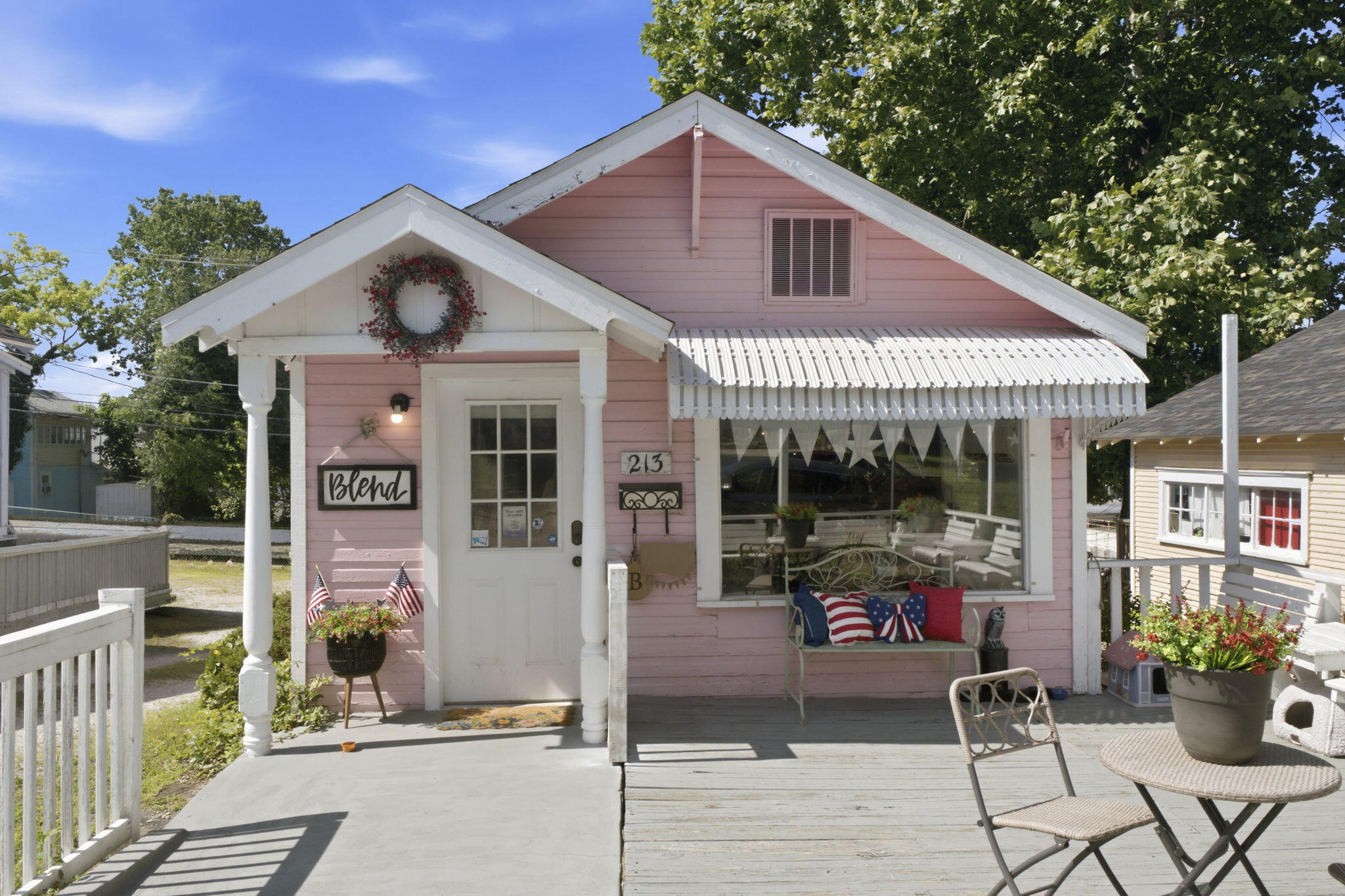 215 W Pacific Street Branson, MO 65616