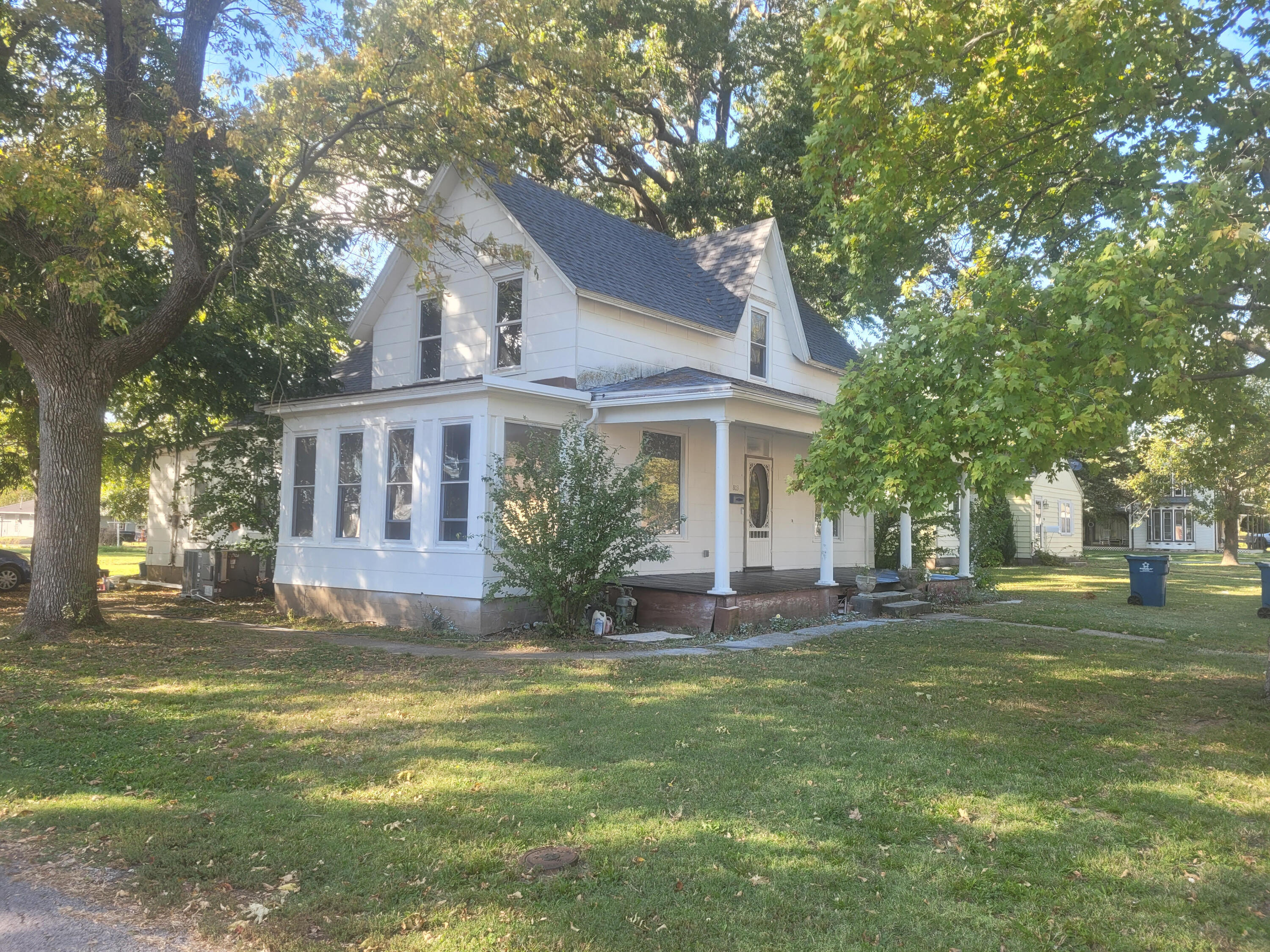 803 Poplar Street Lamar, MO 64759
