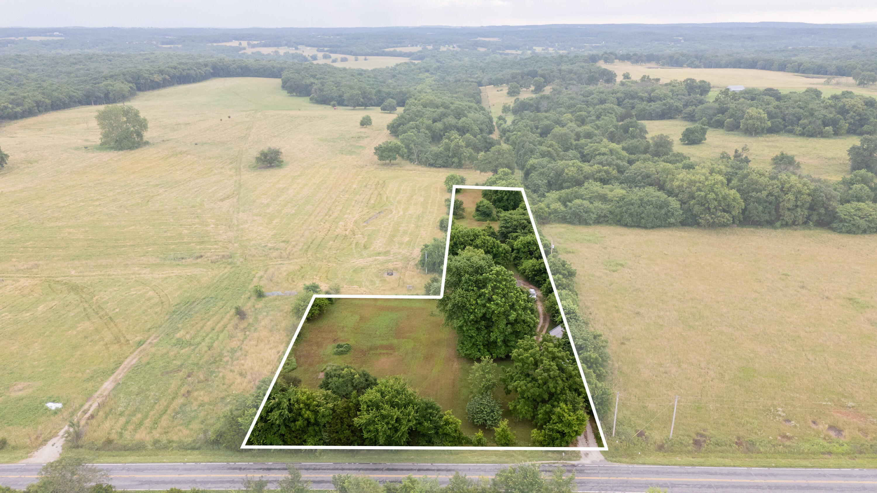 3736 Highway 83 Bolivar, MO 65613