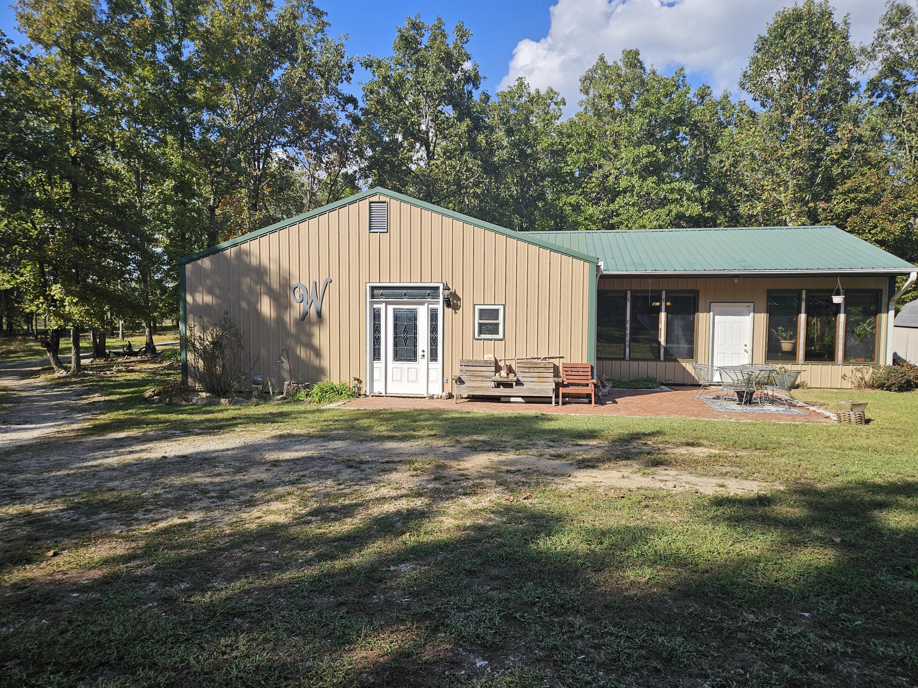 9498 County Road 2840 Mountain View, MO 65548