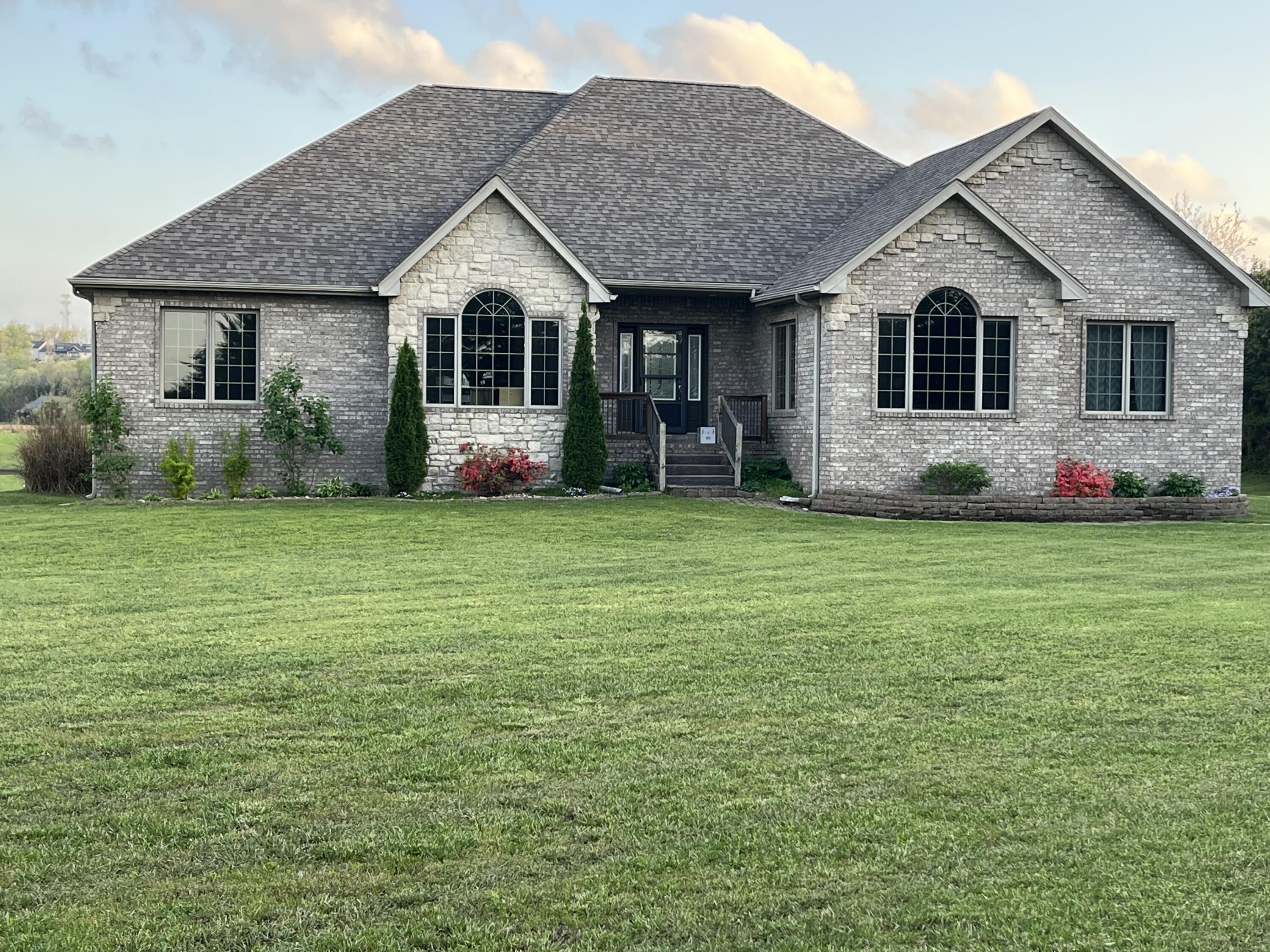 8105 N Farm Road 207 Strafford, MO 65757