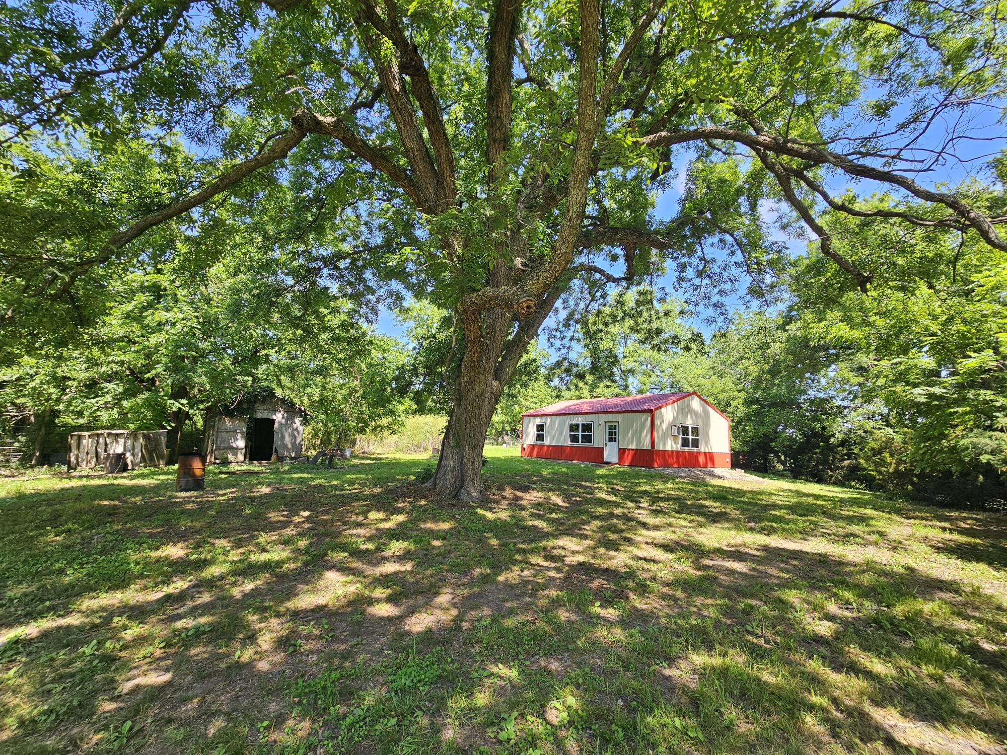 5383 Cowan Ridge Road Powell, MO 65730