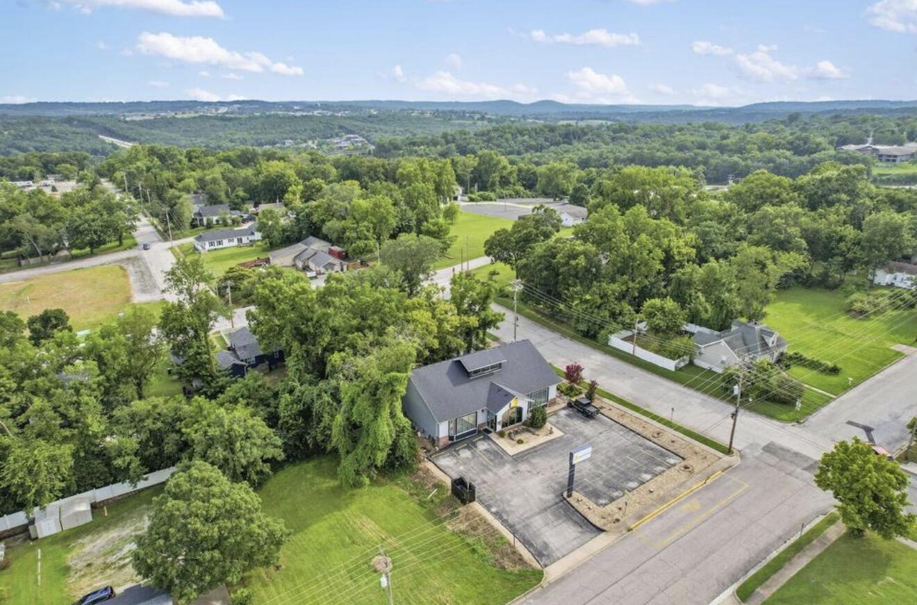 590 W Pacific Street Branson, MO 65616