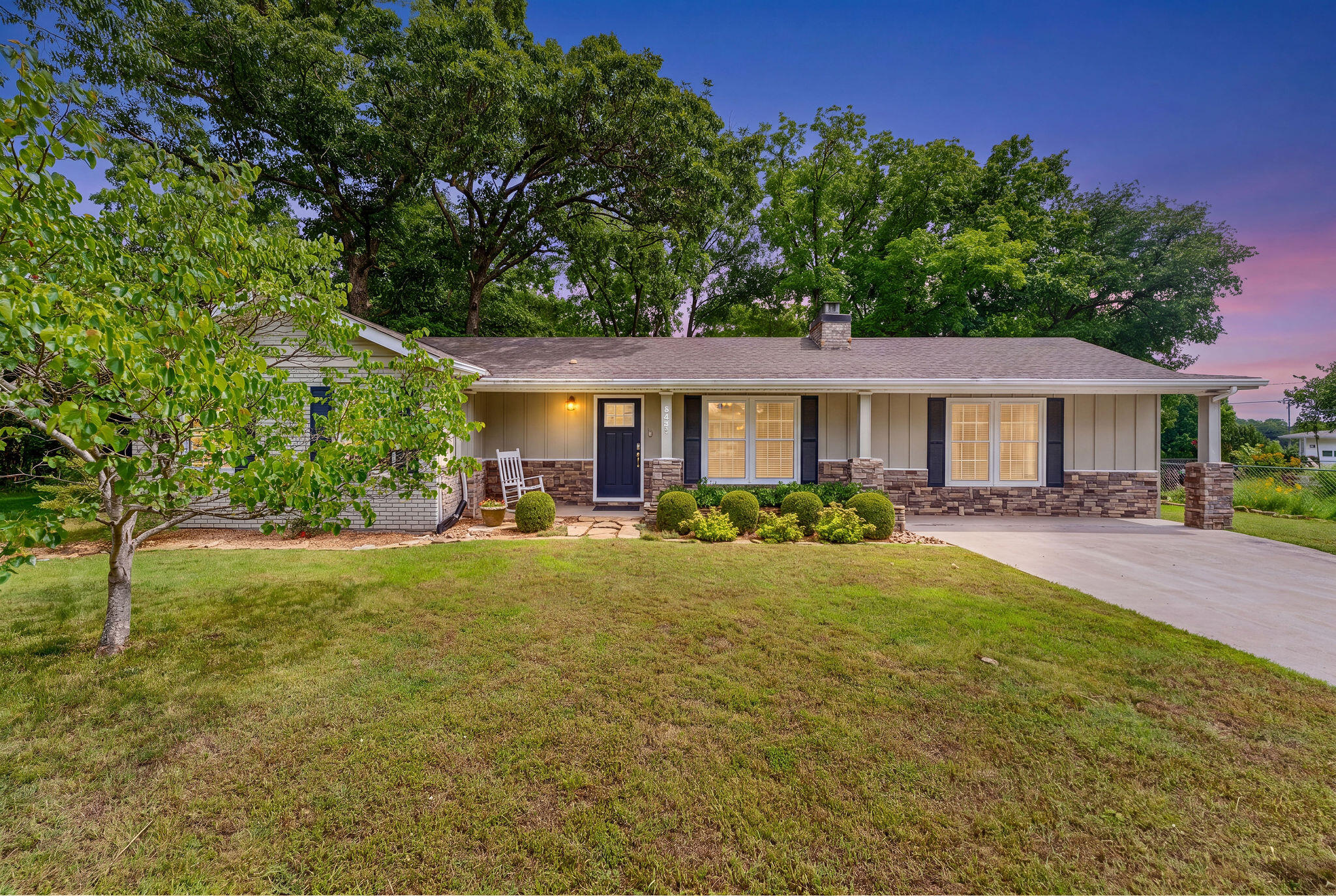 909 Cliff Drive Branson, MO 65616
