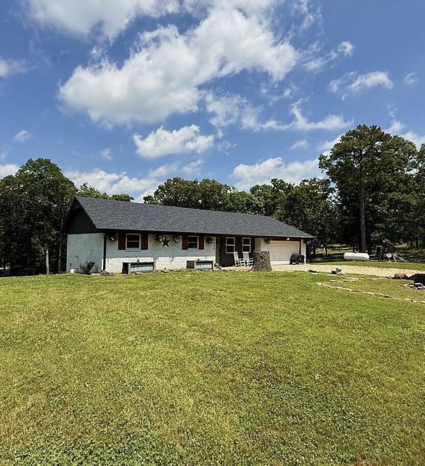 1649 Tyson Road Pineville, MO 64856