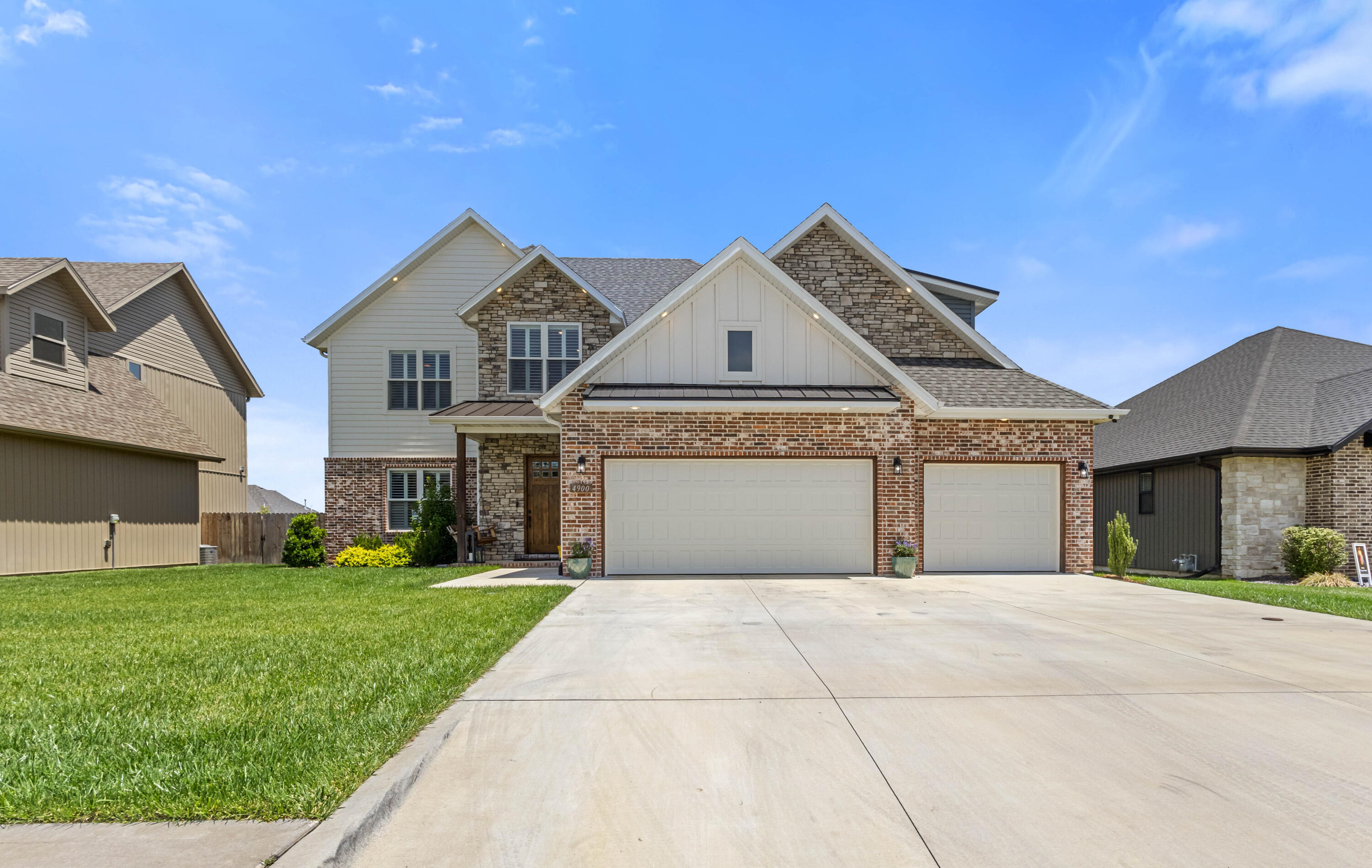 4900 S Aaron Avenue Springfield, MO 65810