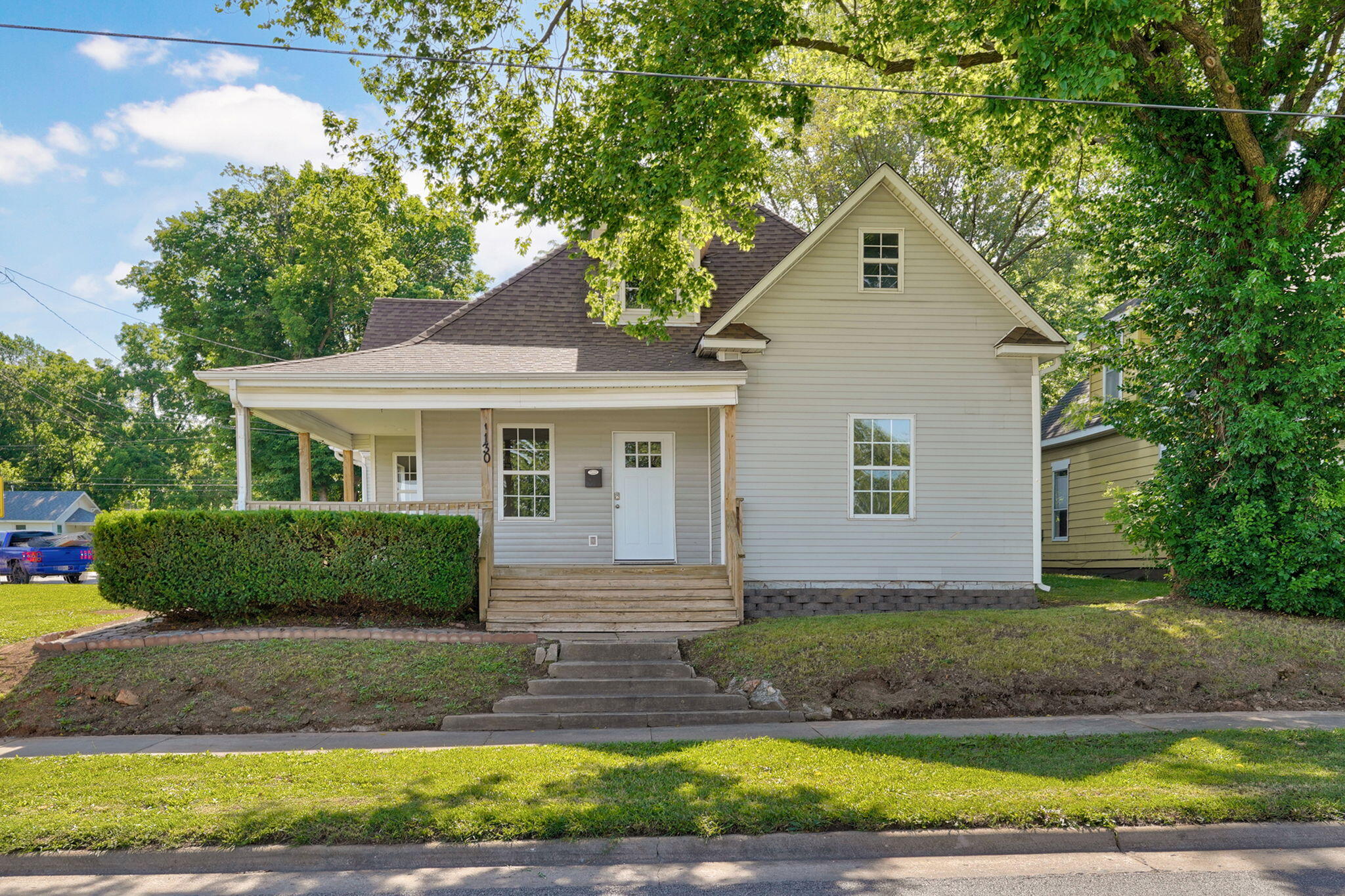 1130 N National Avenue Springfield, MO 65802