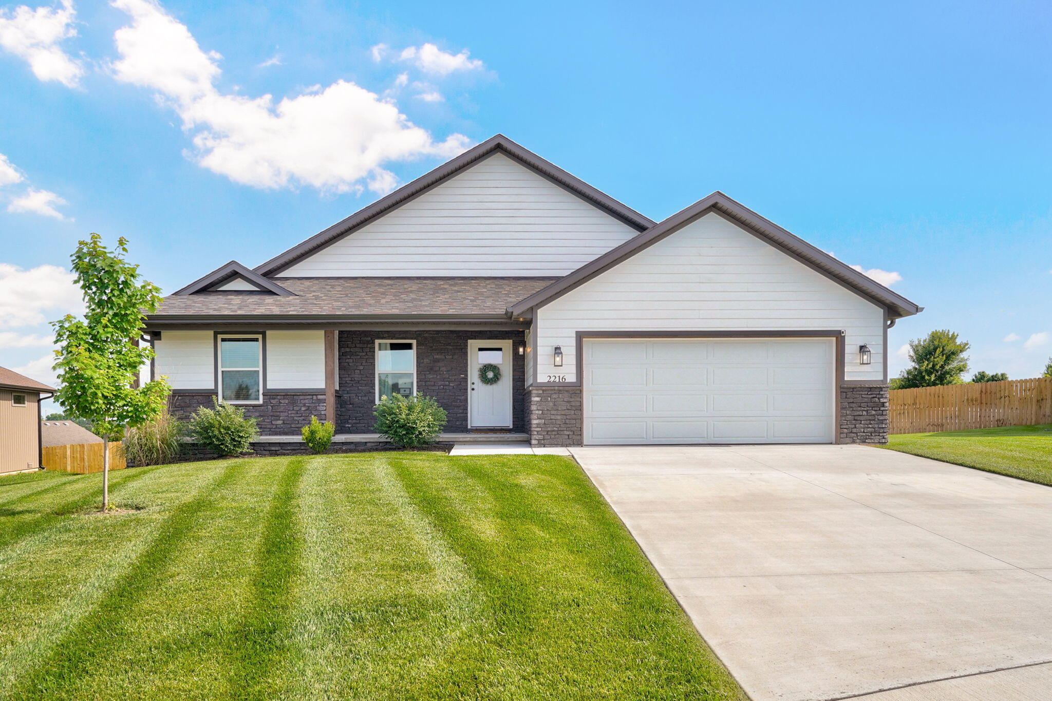 2216 W Braxton Court Ozark, MO 65721
