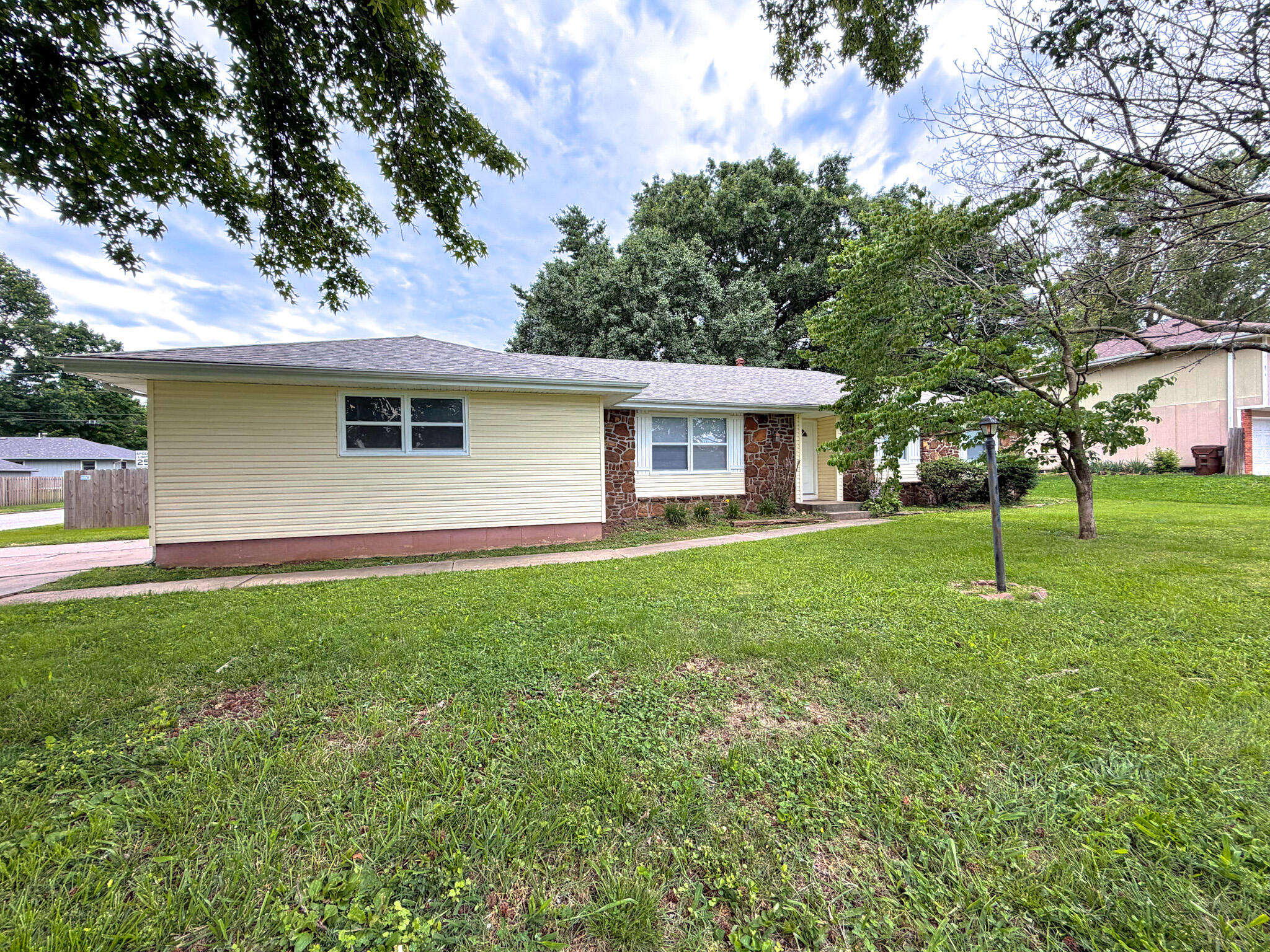 4525 S Farm Road 137 Springfield, MO 65810