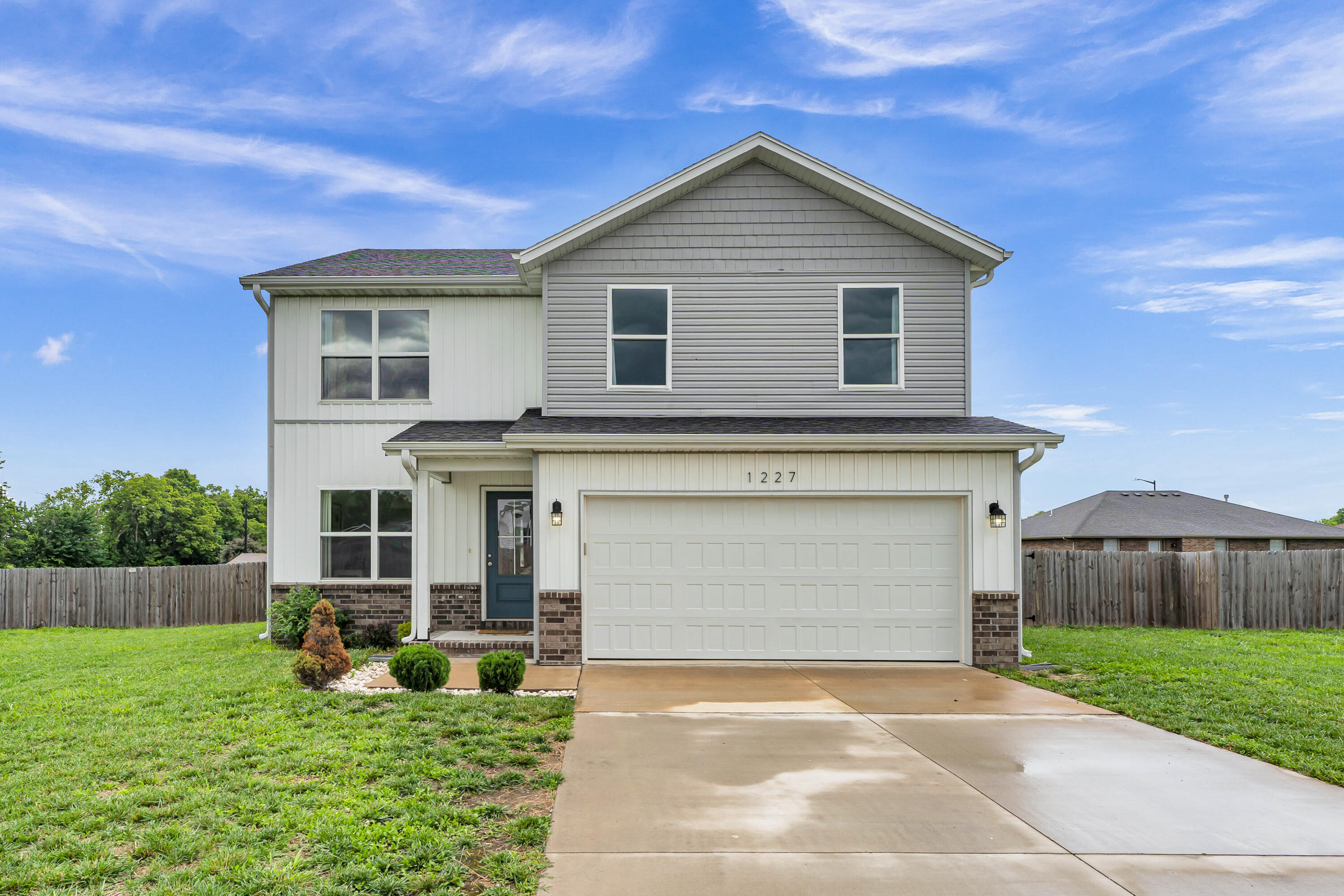 1227 W Penny Lane Republic, MO 65738