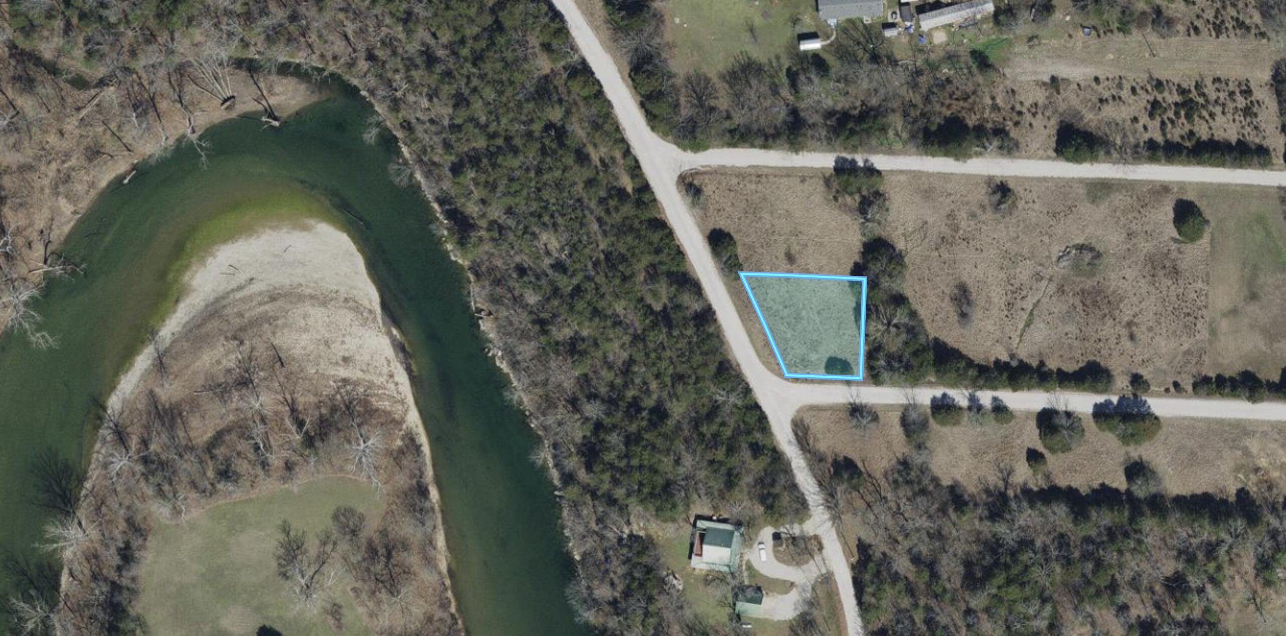 000 Roaring River Village Eagle Rock, MO 65641