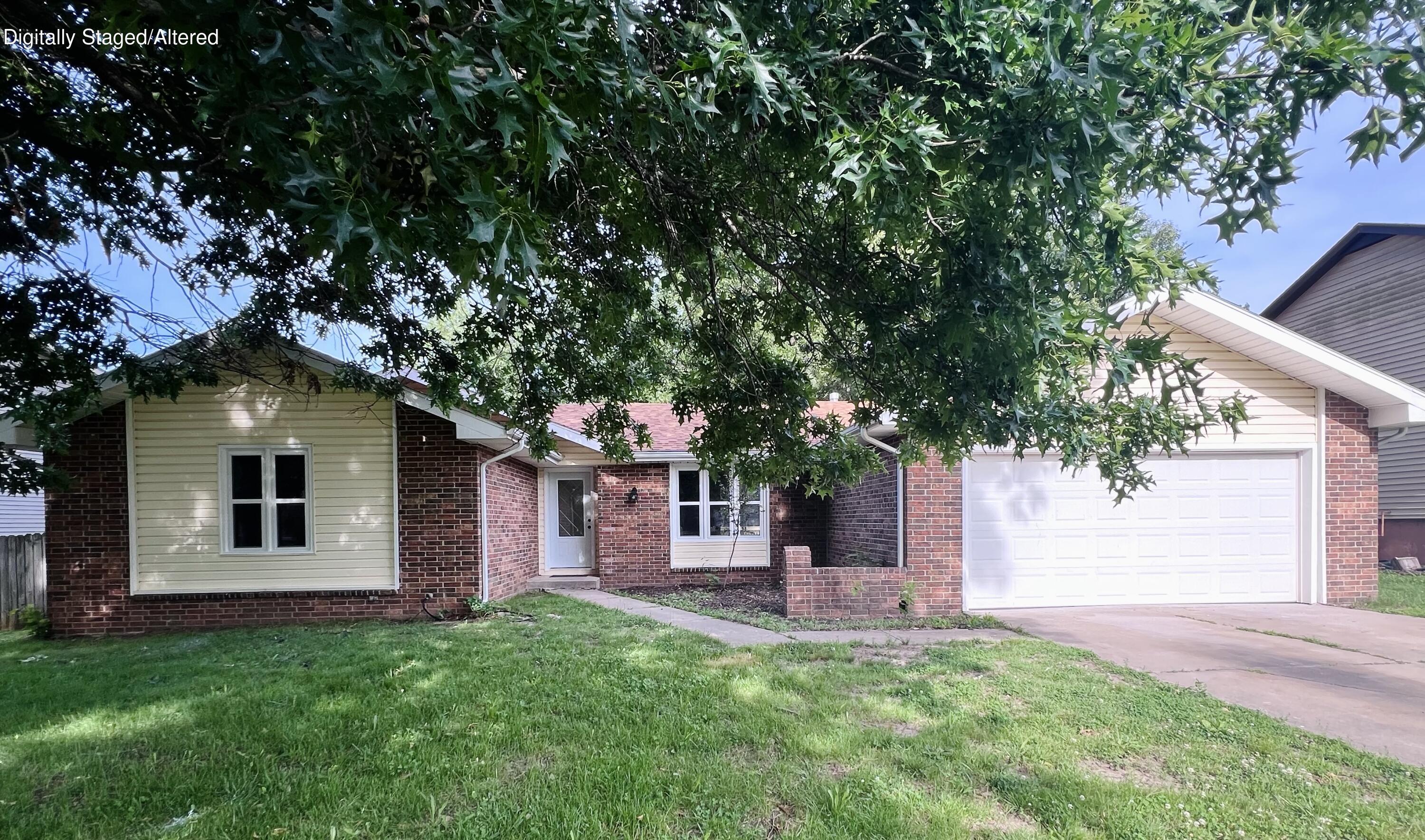 3852 S Hillcrest Avenue Springfield, MO 65807