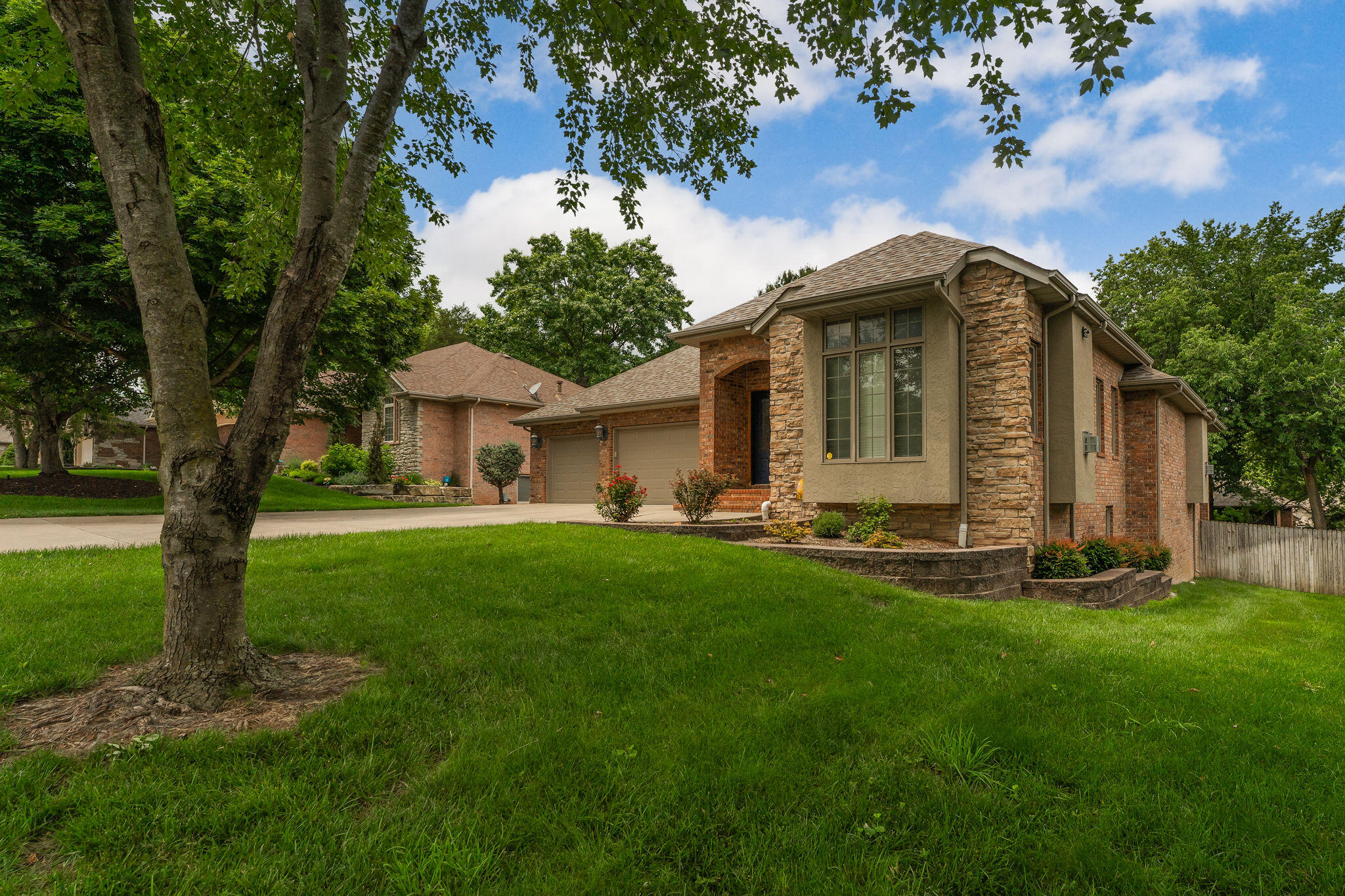 2953 W Canterbury Street Springfield, MO 65810