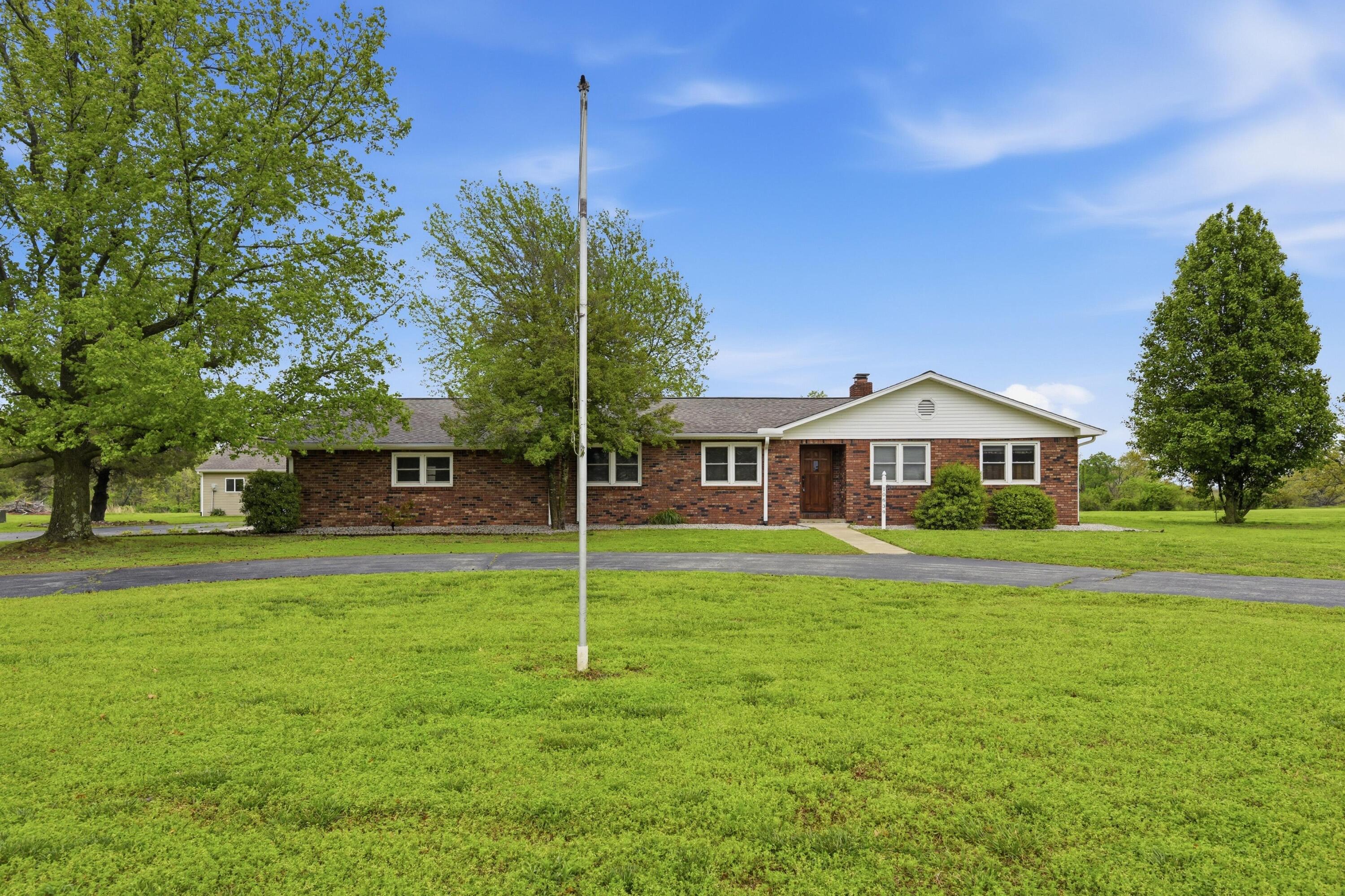 10839 Joliet Lane Neosho, MO 64850