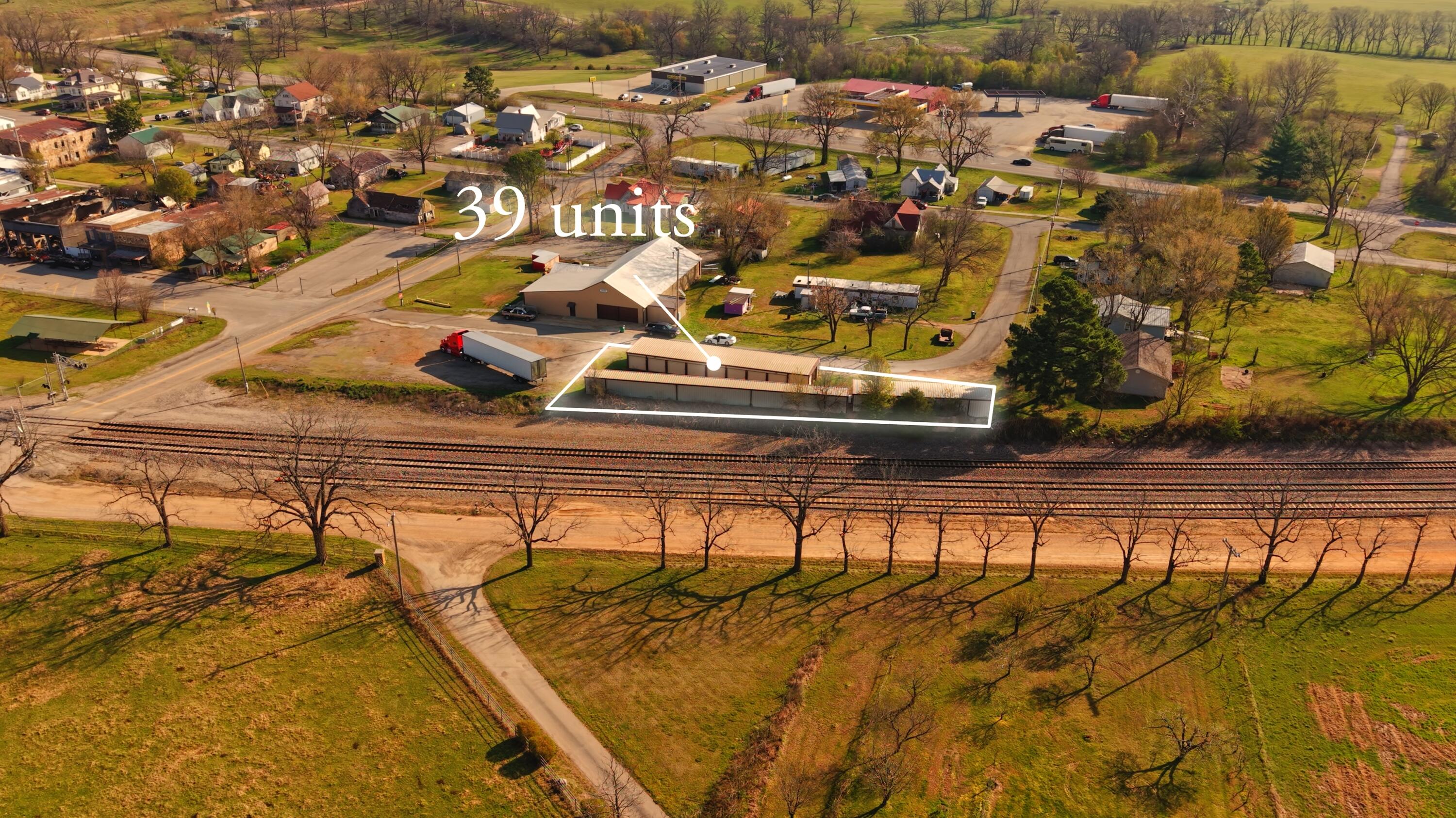 103 Bingham Street Koshkonong, MO 65692