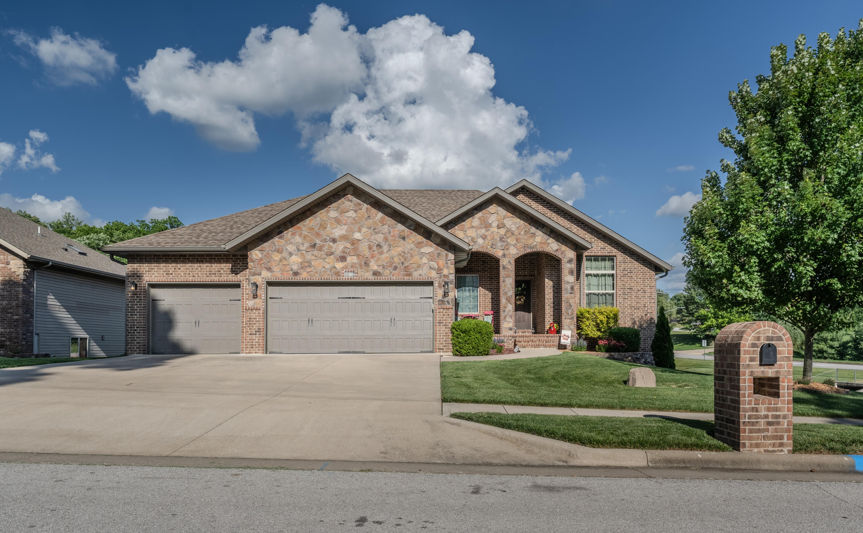 5386 S Tujunga Street Springfield, MO 65810