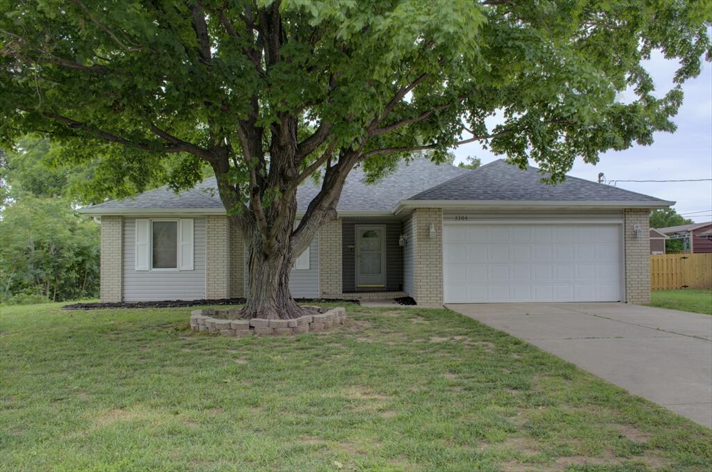 3304 N National Avenue Springfield, MO 65803