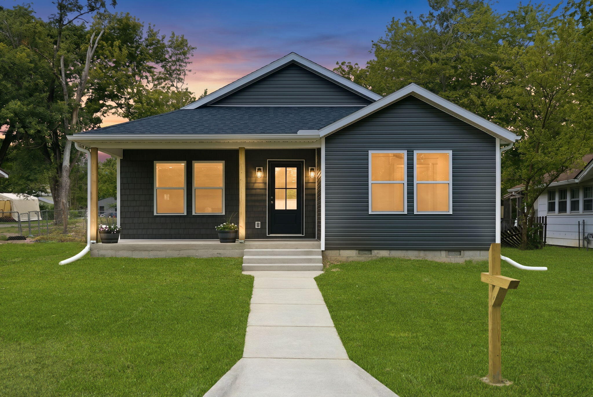 915 S Hudson Avenue Aurora, MO 65605