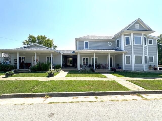 220 W Chestnut Street Houston, MO 65483