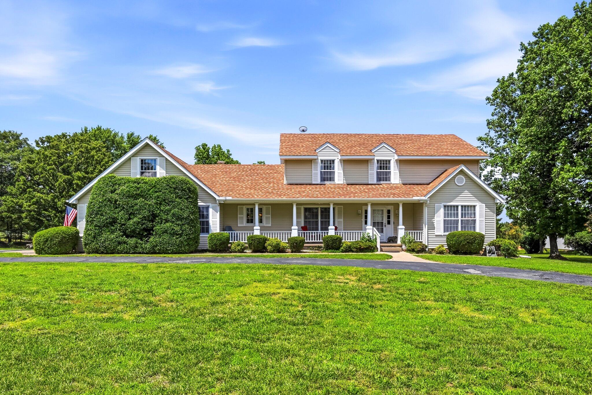8624 Lawrence 2220 Monett, MO 65708