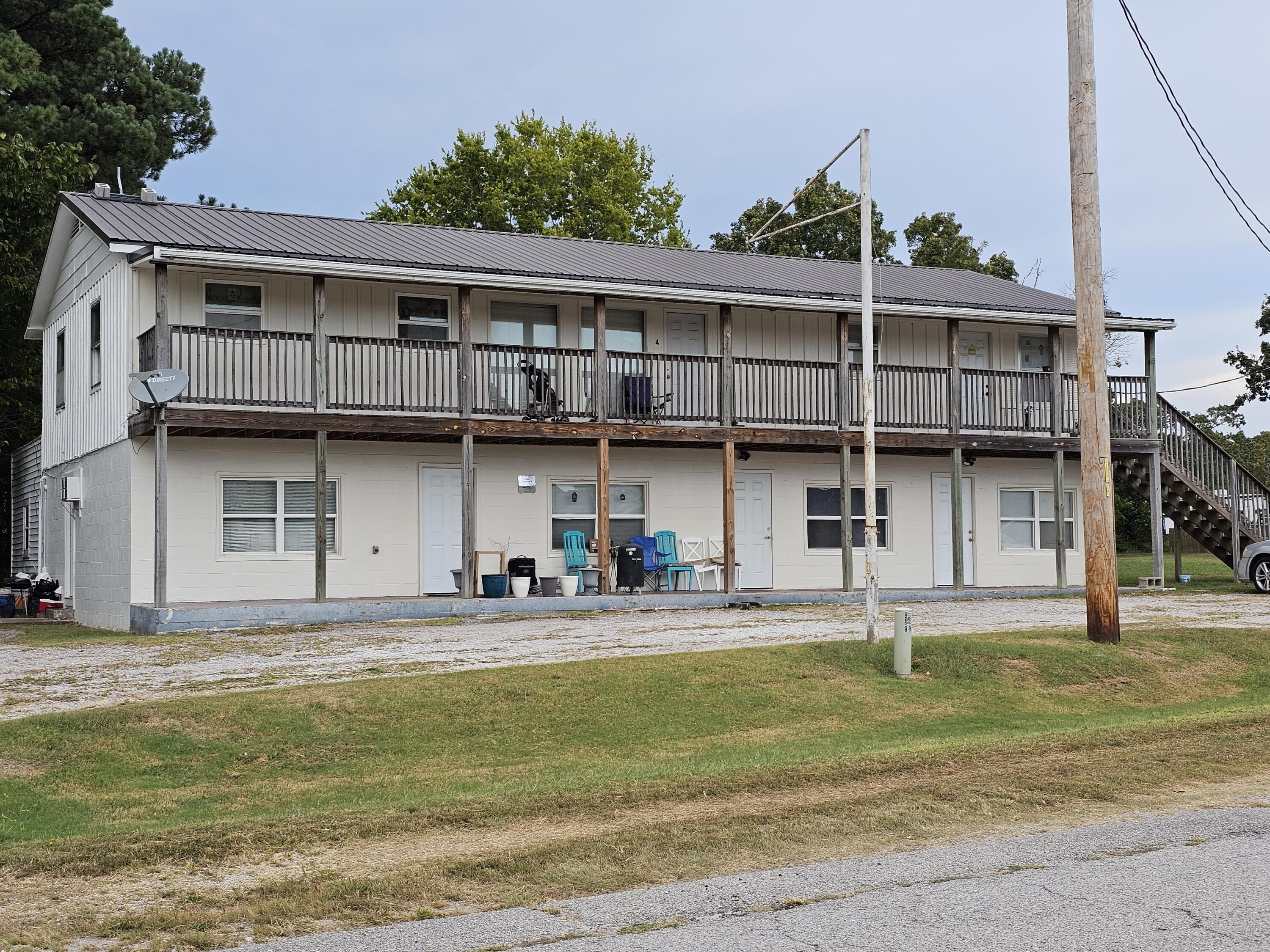 17614 Elwood Junction Road Neosho, MO 64850