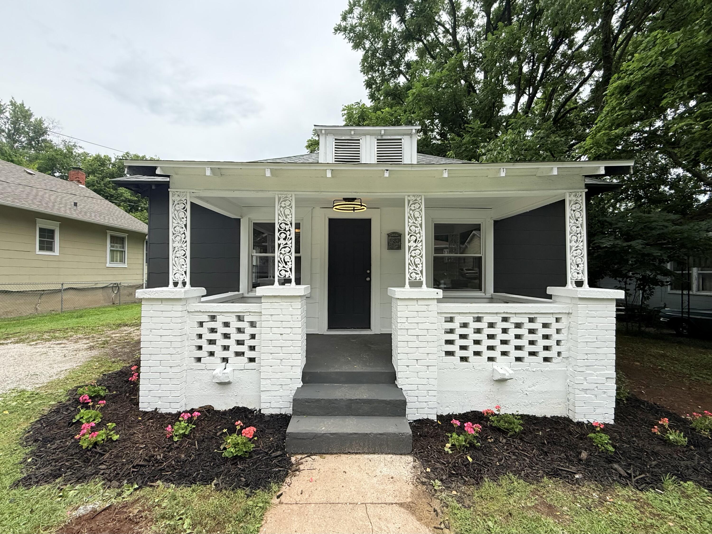 936 S Douglas Avenue Springfield, MO 65806