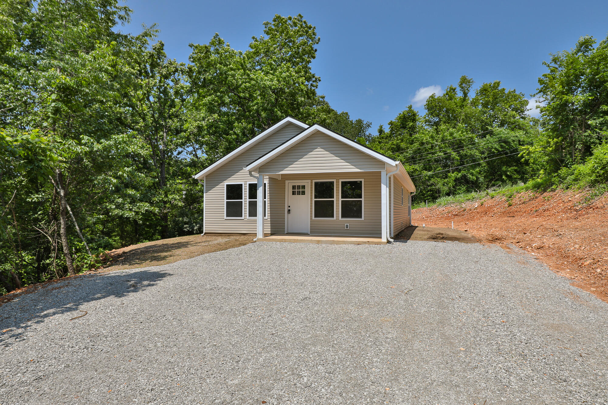302 E College Street Crane, MO 65633