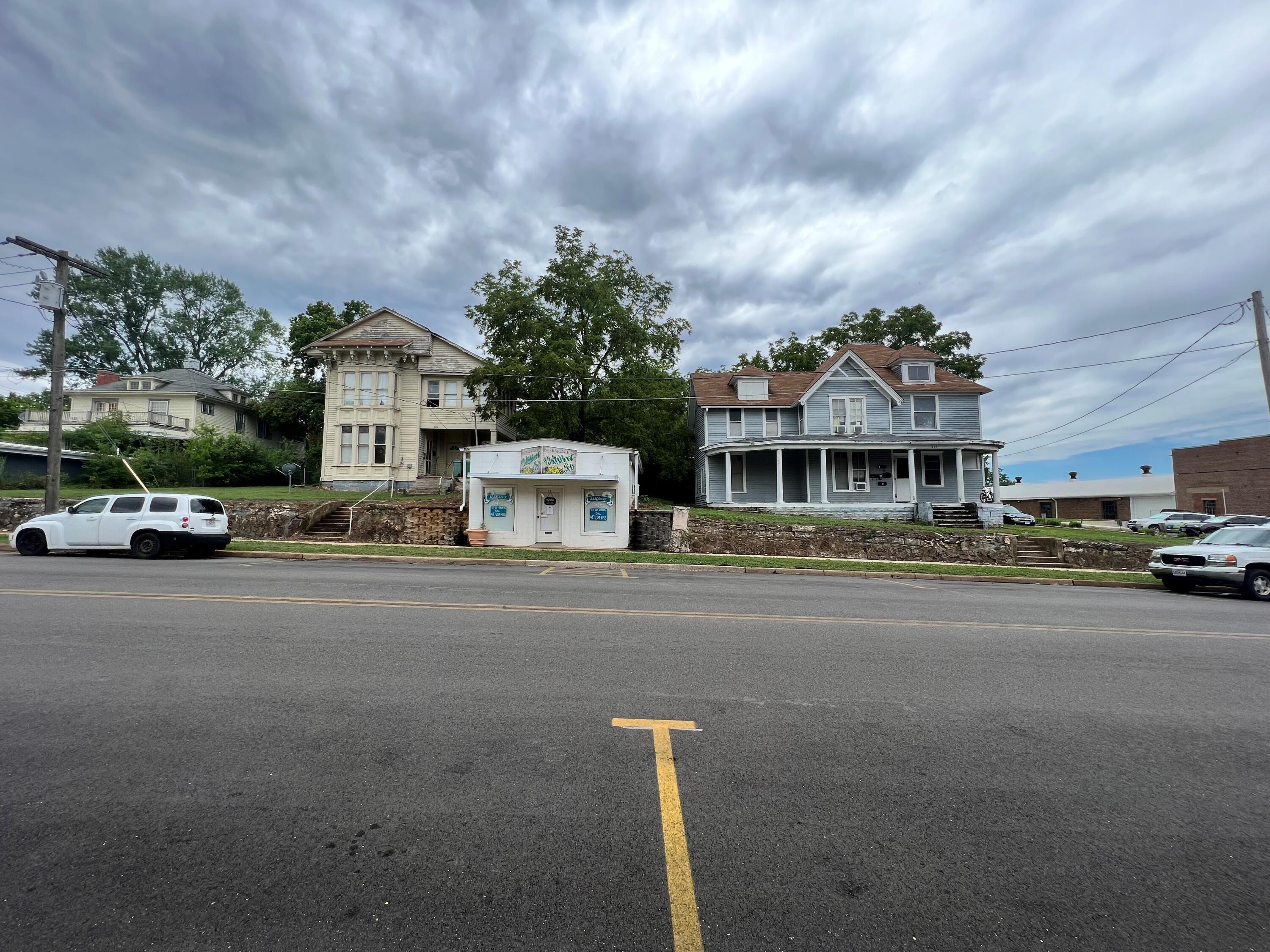 203-209 Aid Avenue West Plains, MO 65775