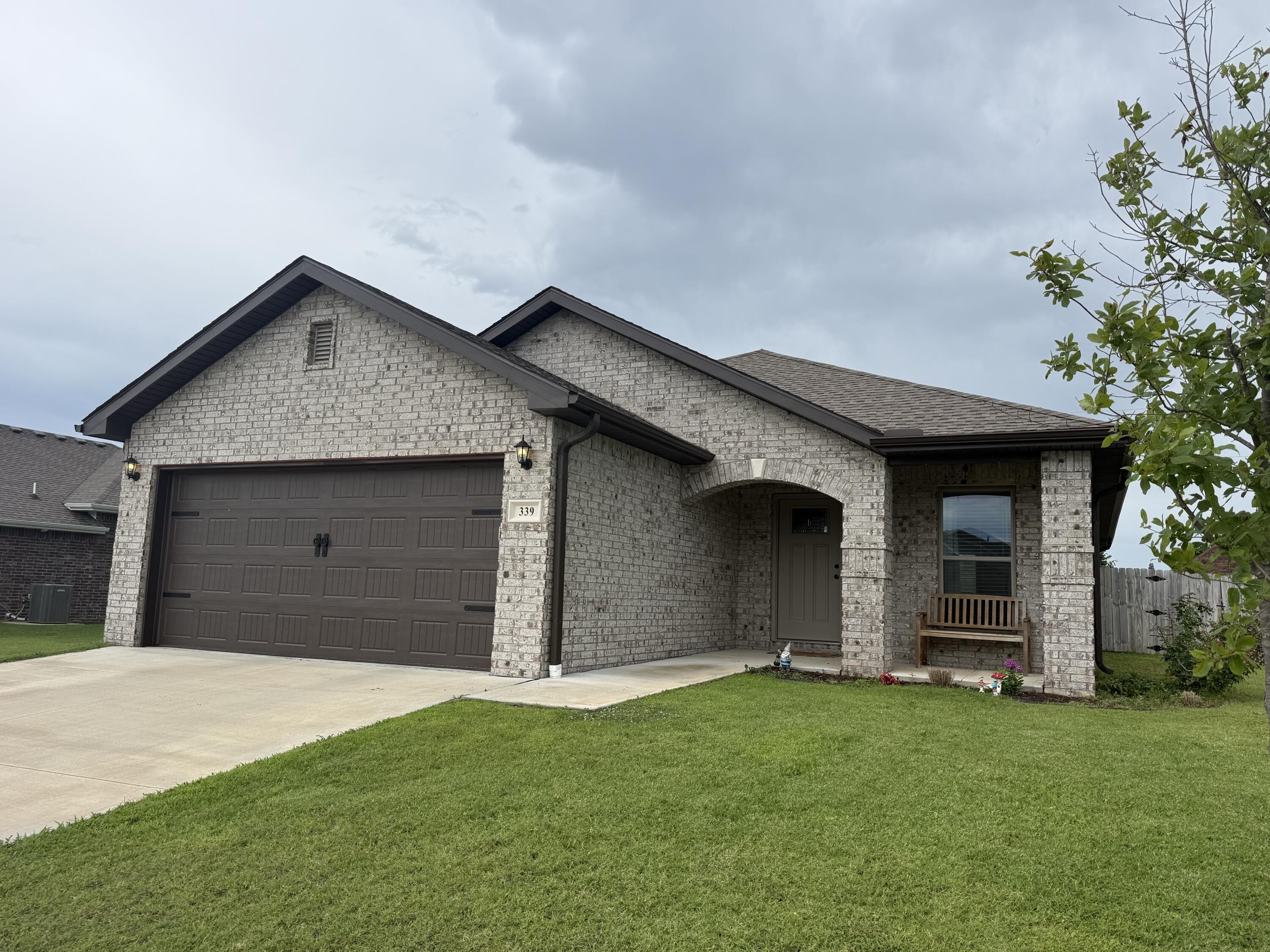 339 Sidney Lane Webb City, MO 64870