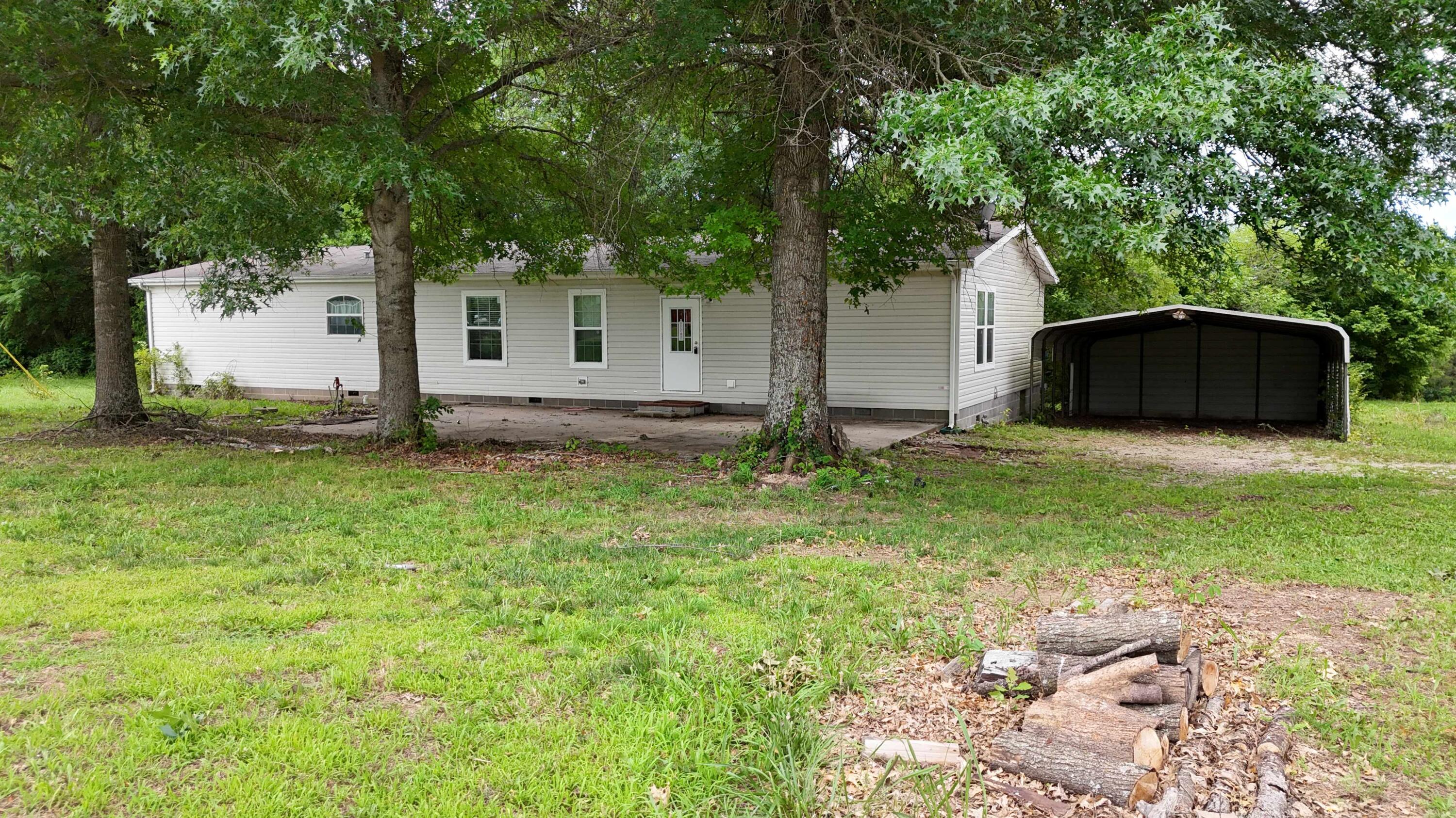 17975 3rd Street Eagle Rock, MO 65641