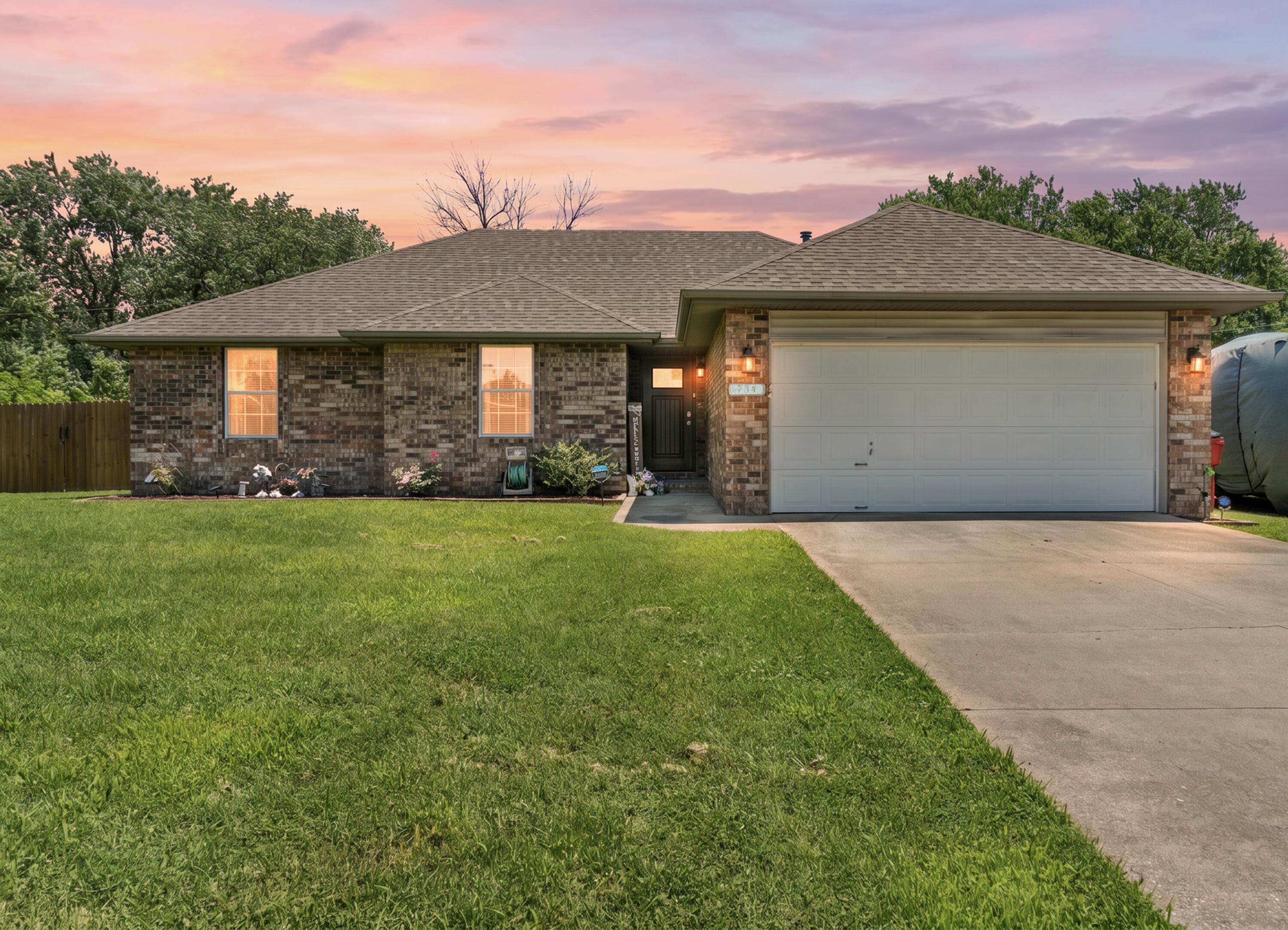704 S State Highway Ab Willard, MO 65781
