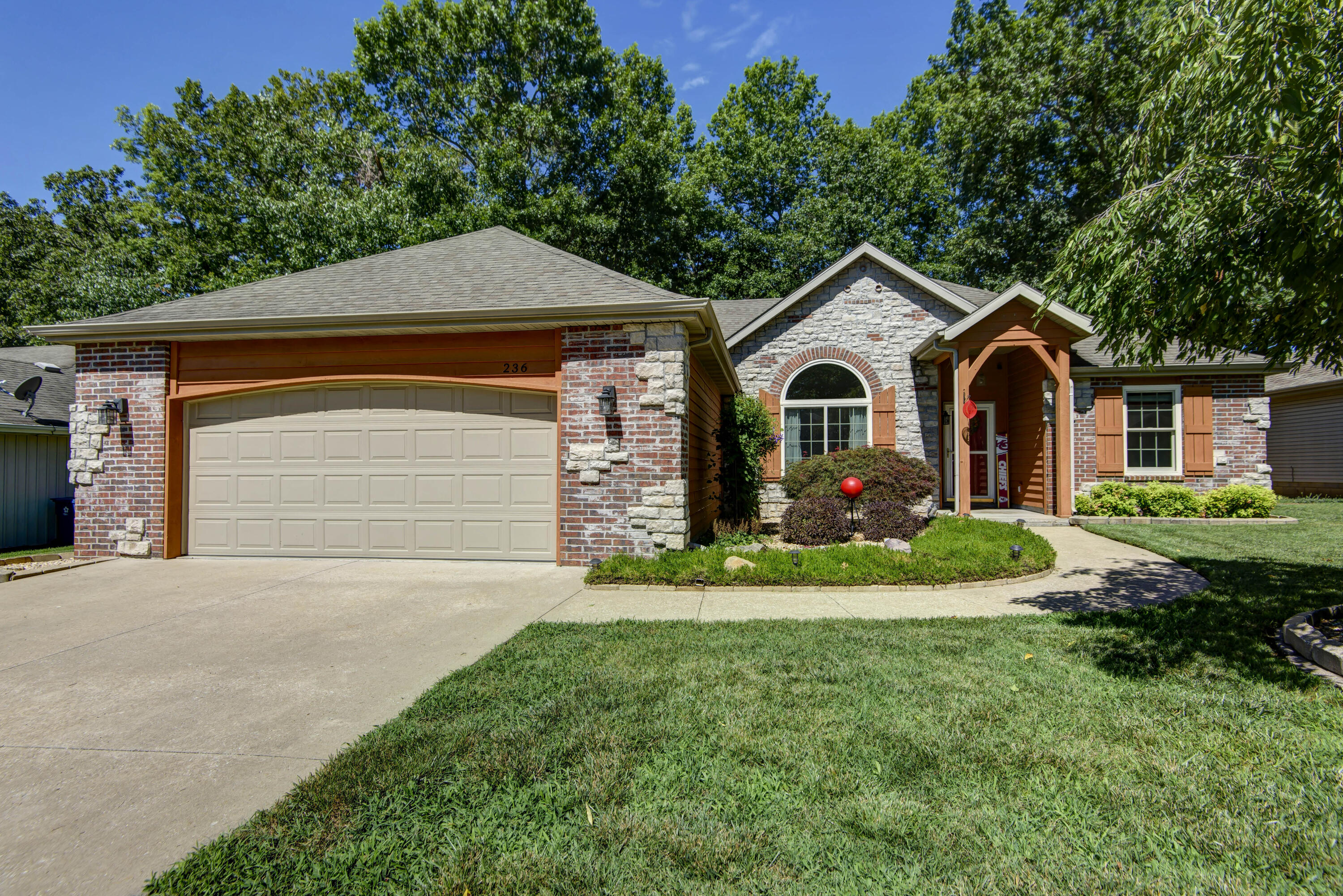 236 Shadow View Drive Branson, MO 65616