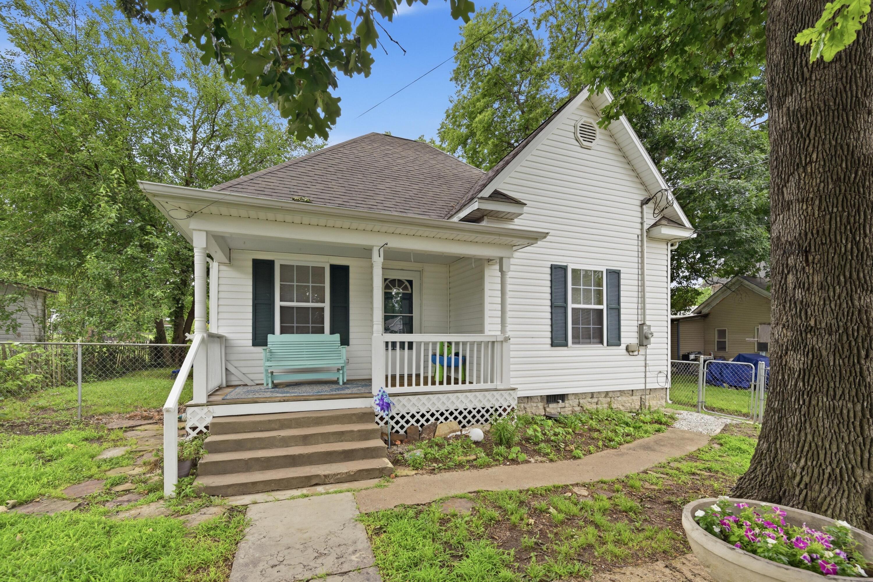 524 Walnut Street Carthage, MO 64836