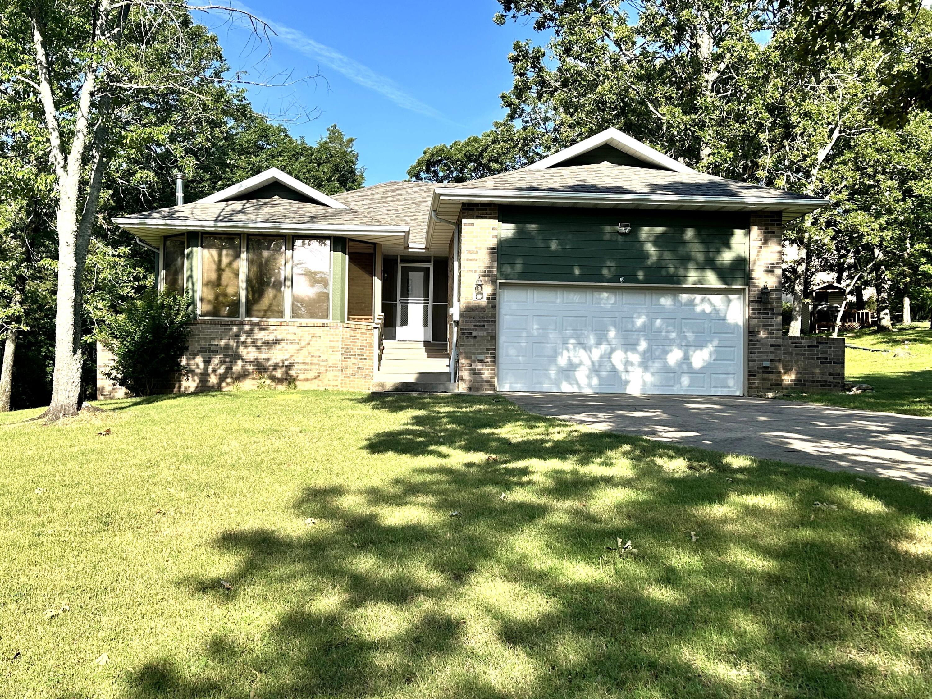110 Oak Drive Kimberling City, MO 65686