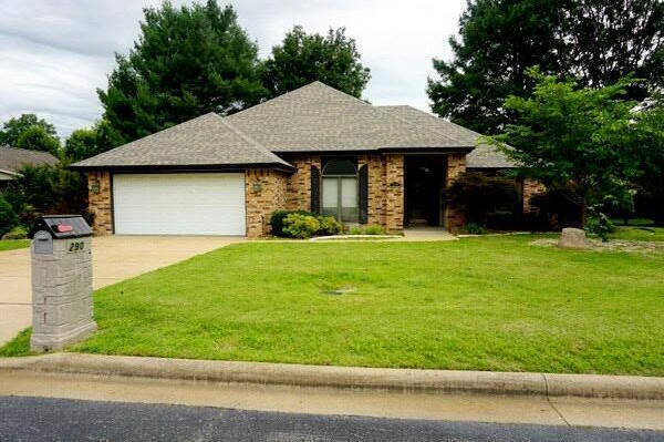 290 Sherwood Drive Branson, MO 65616