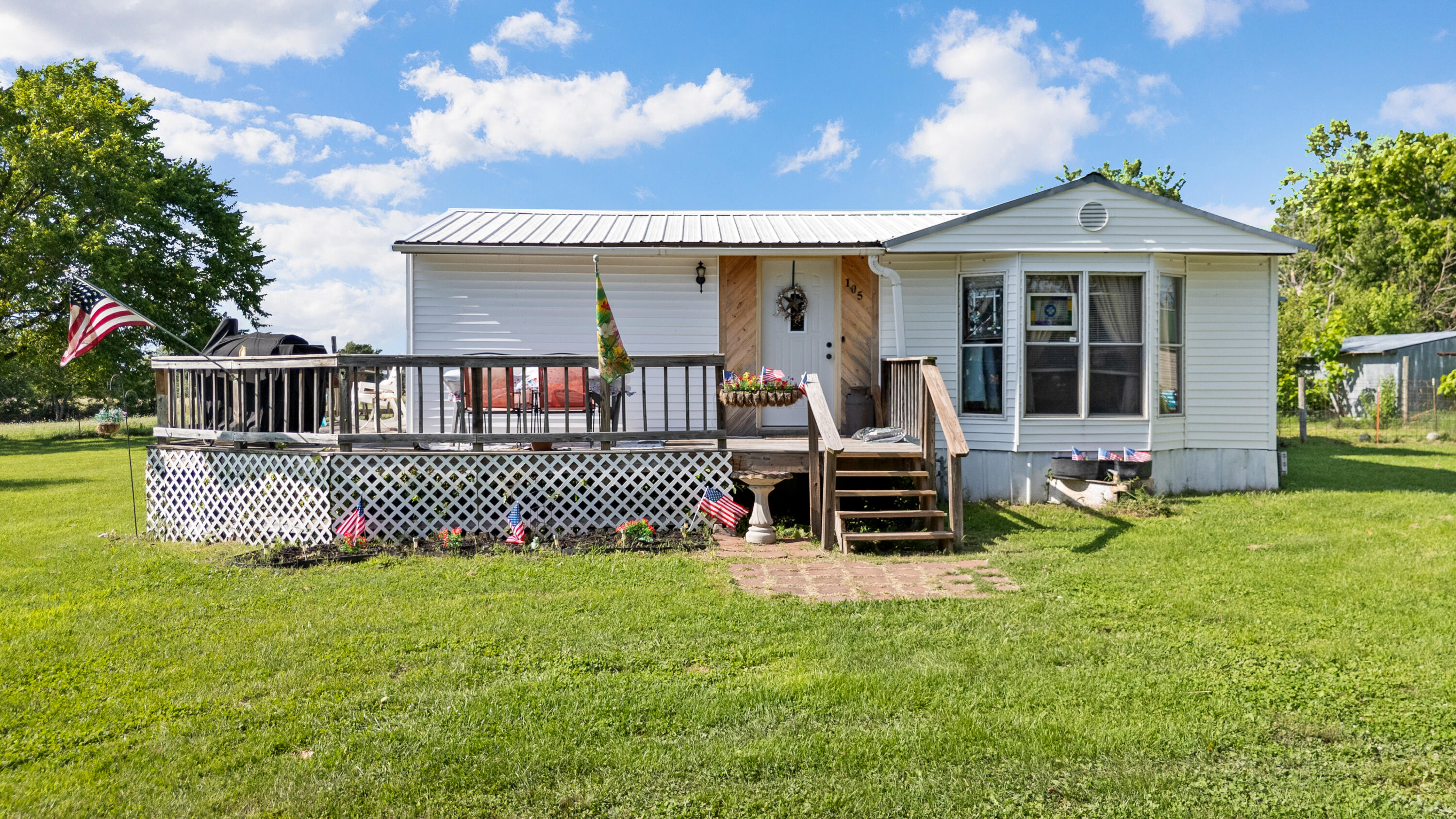 105 Snooks Road Exeter, MO 65647
