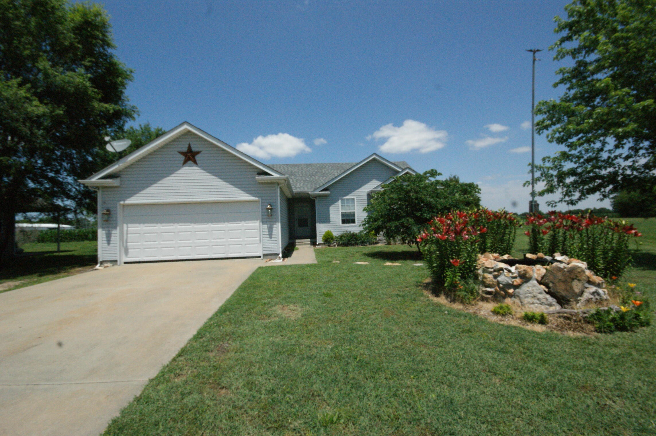 806 E 5th Terrace Lamar, MO 64759
