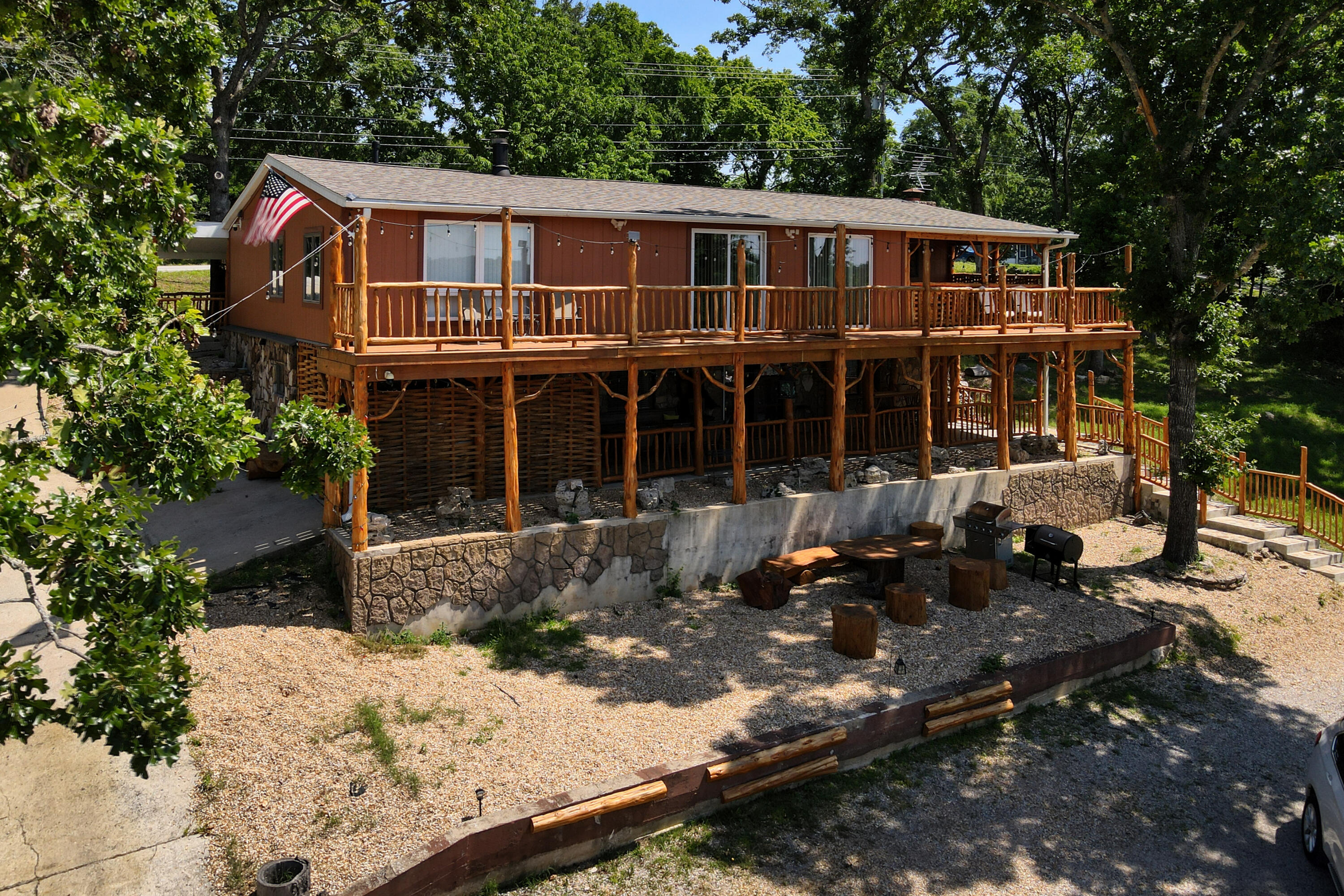 156 Lakeridge Road Rockaway Beach, MO 65740