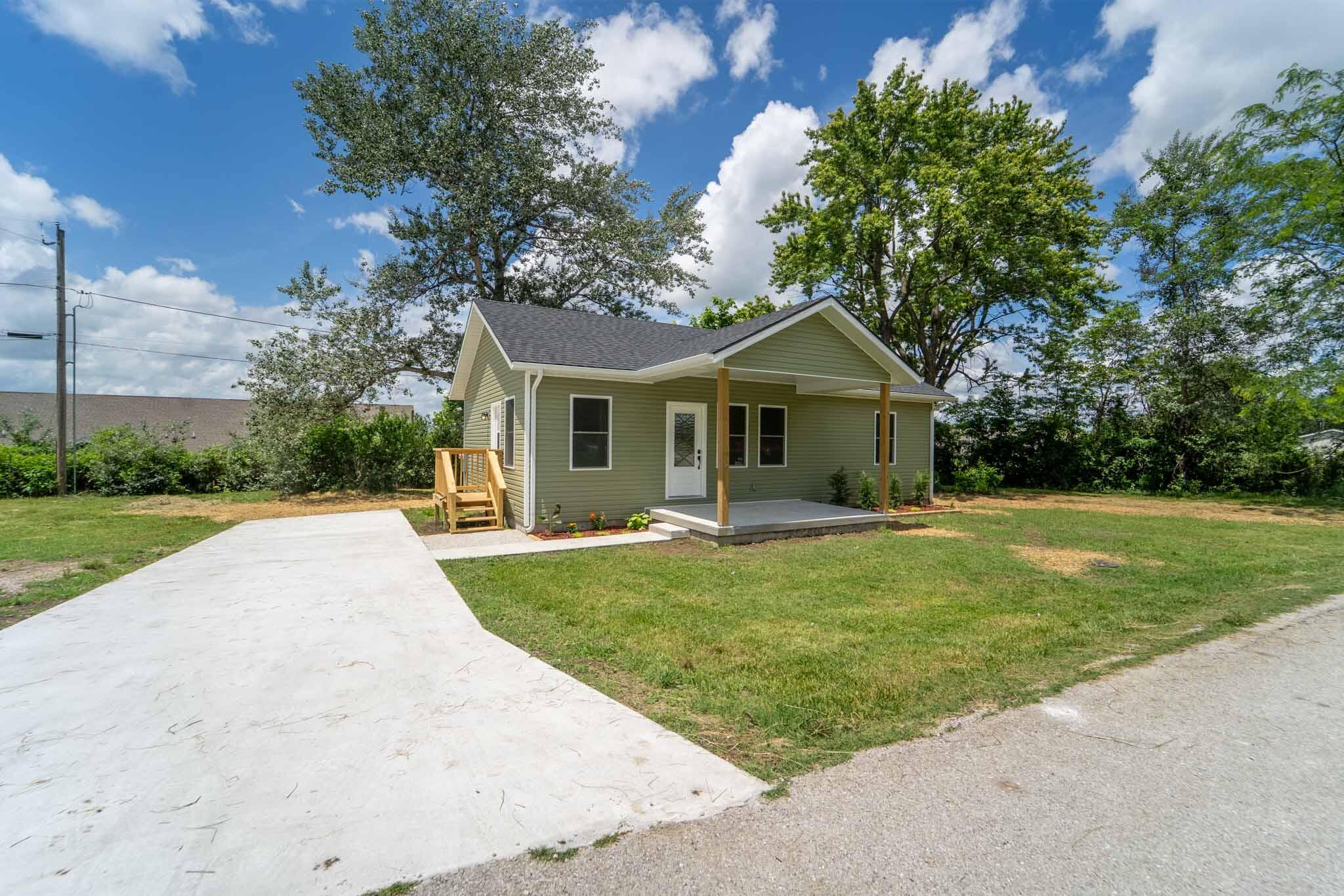 213 N Elder Street Buffalo, MO 65622