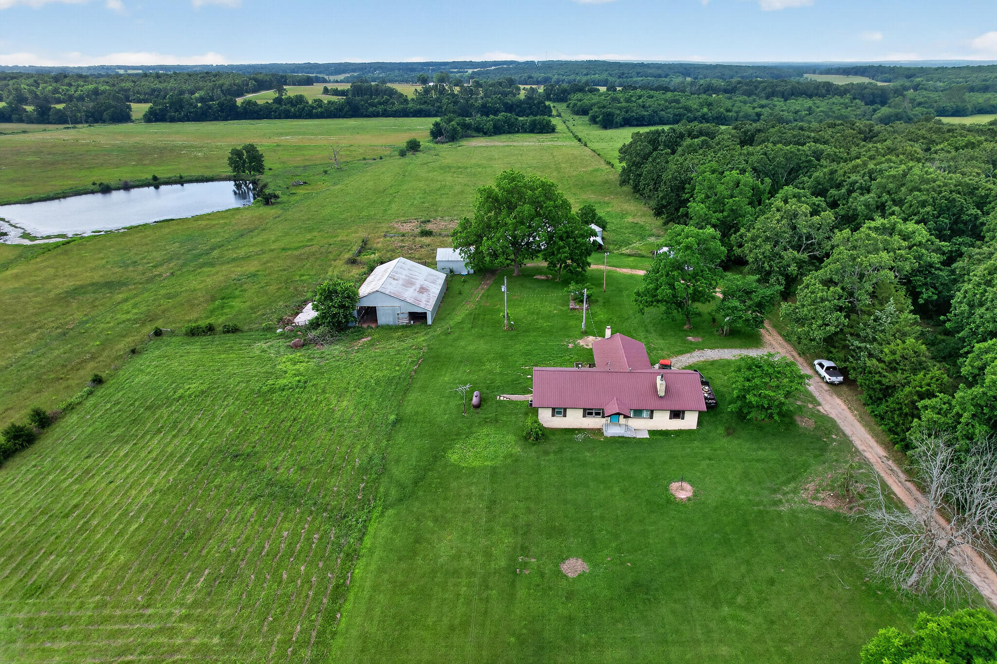 820 S Dallas County Line Road Conway, MO 65632