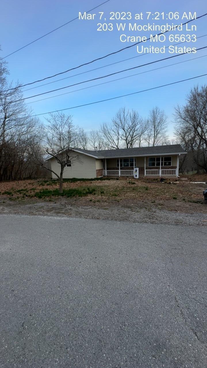203 W Mockingbird Lane Crane, MO 65633