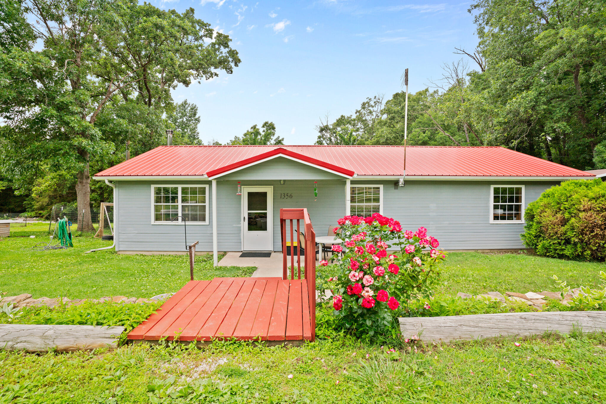 1356 State Highway 32 Long Lane, MO 65590