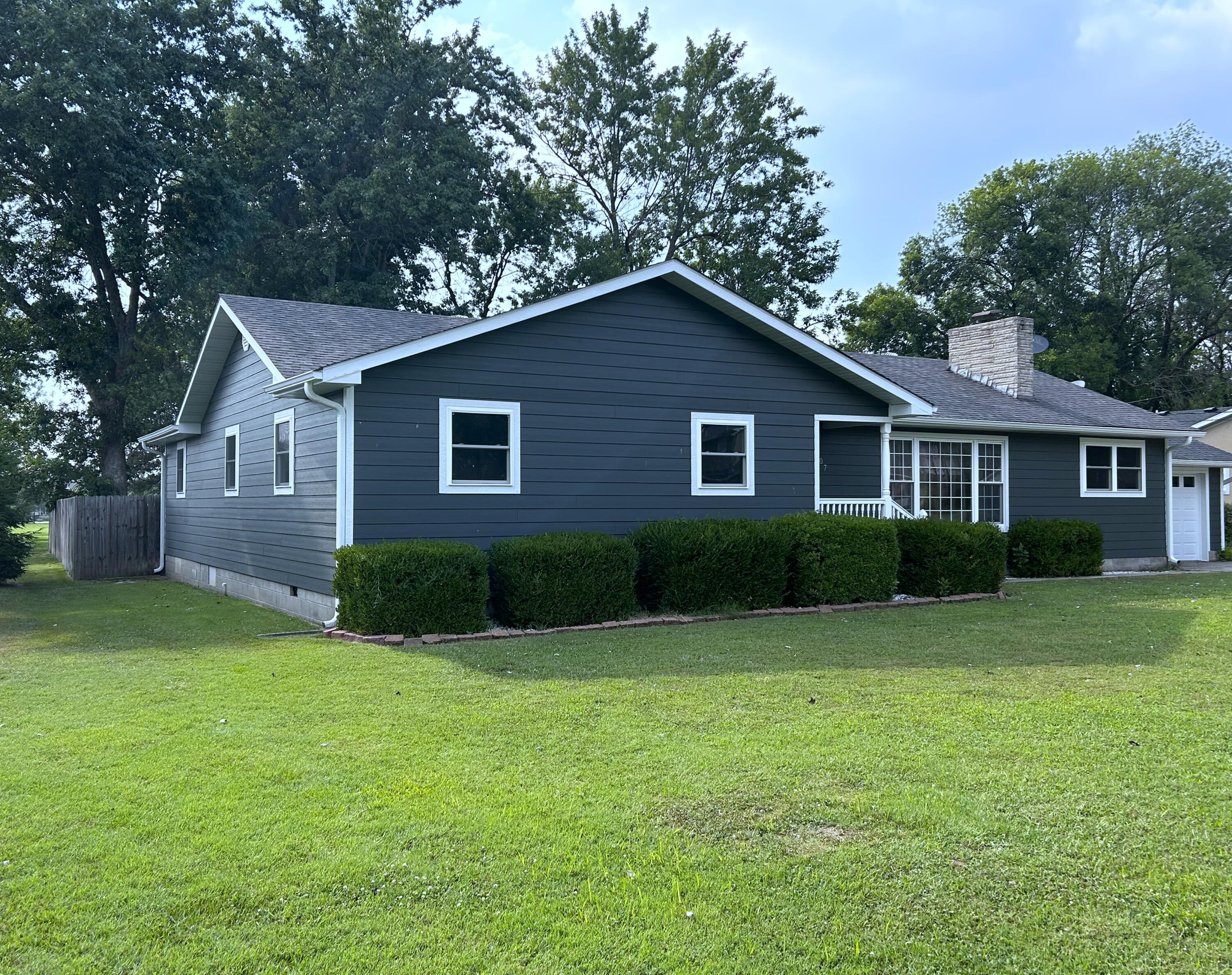 207 Maple Street Lamar, MO 64759
