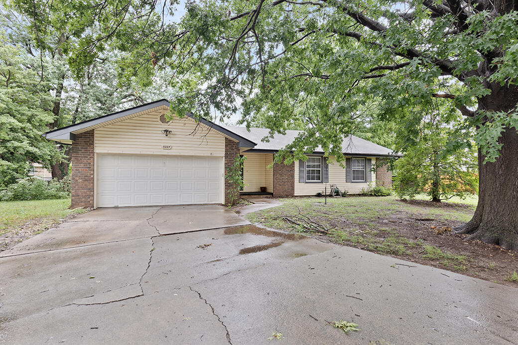 3227 S Kimbrough Court Springfield, MO 65807